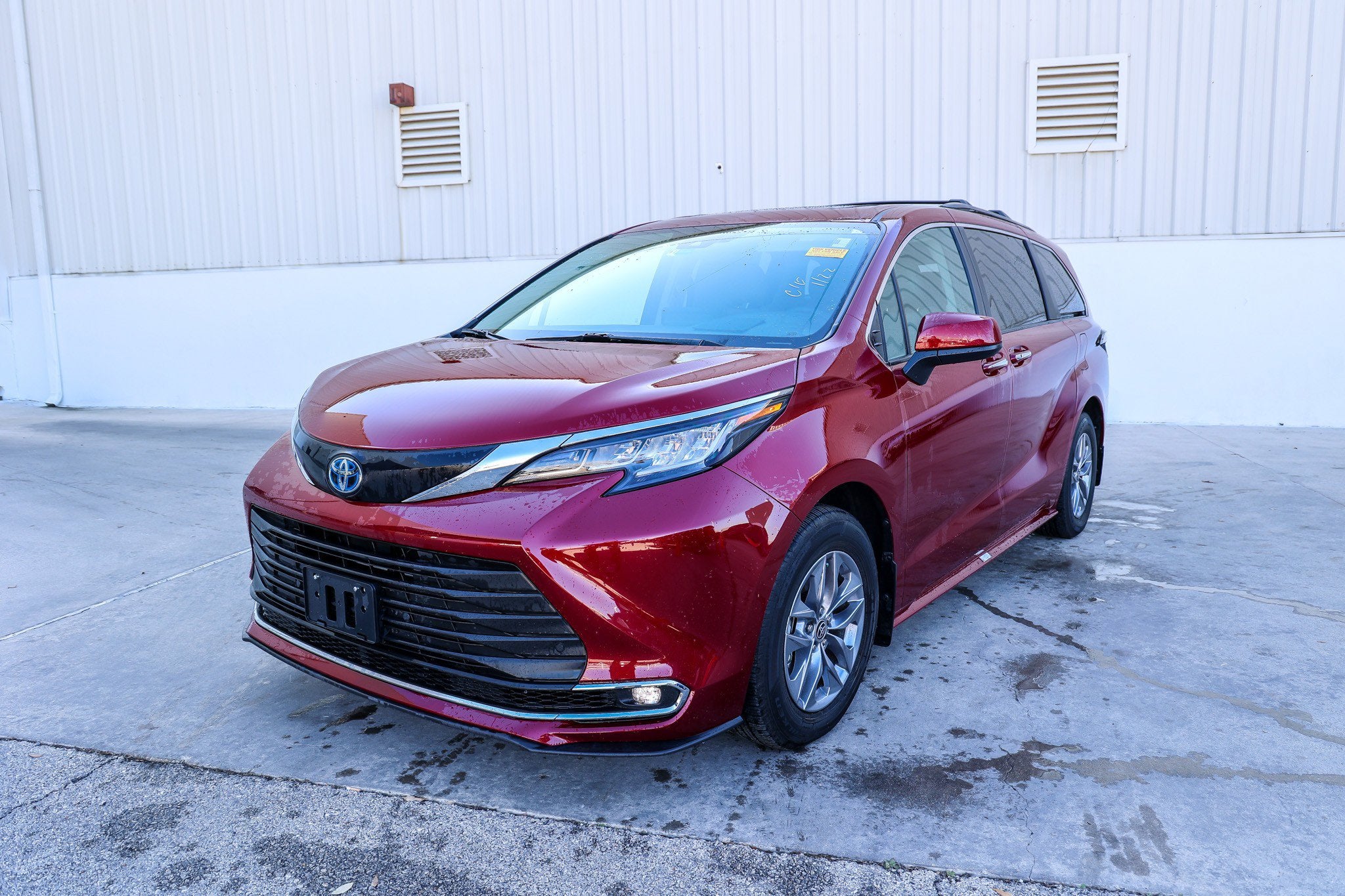 2022 Toyota SIENNA XLE XLE