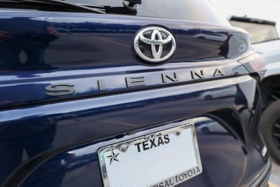 2026 Toyota Sienna XLE