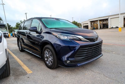 2026 Toyota Sienna XLE