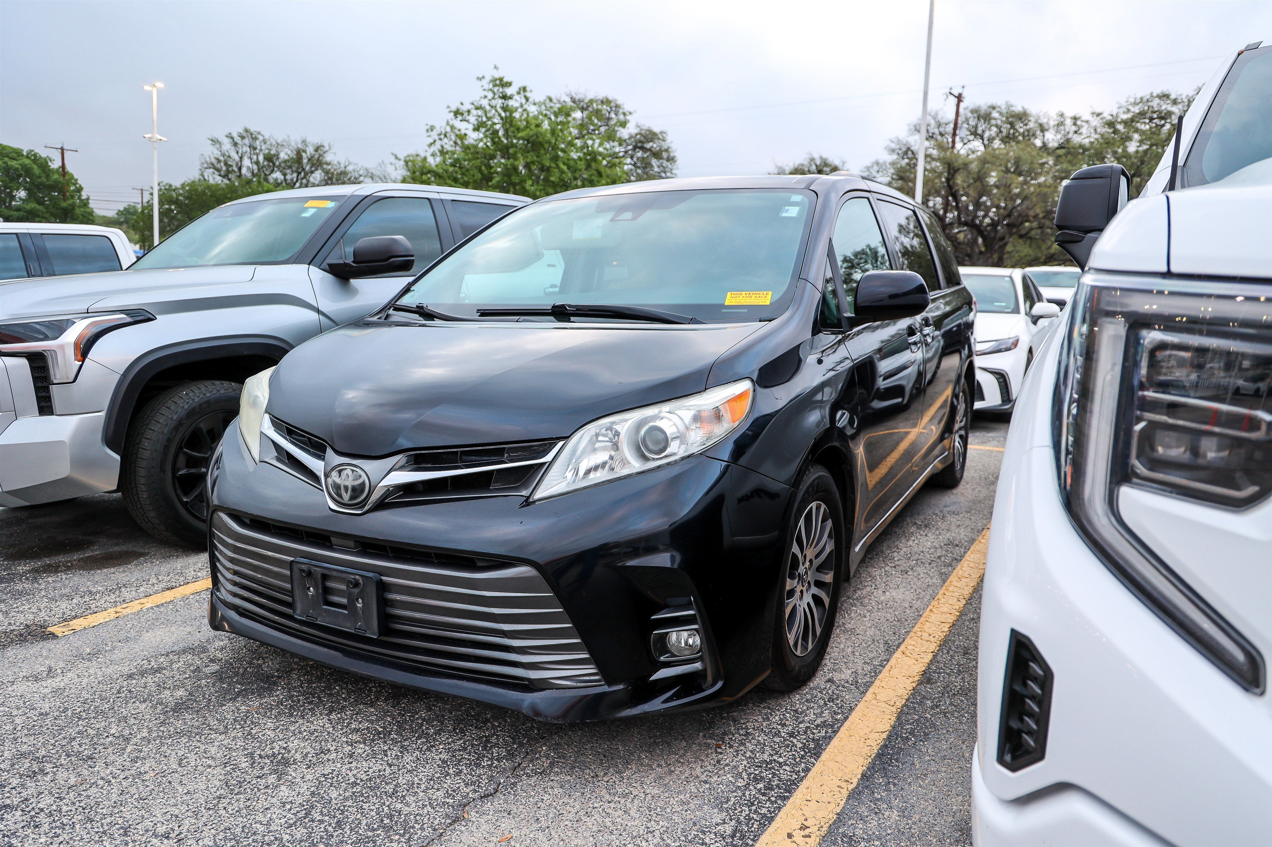 2019 Toyota Sienna XLE