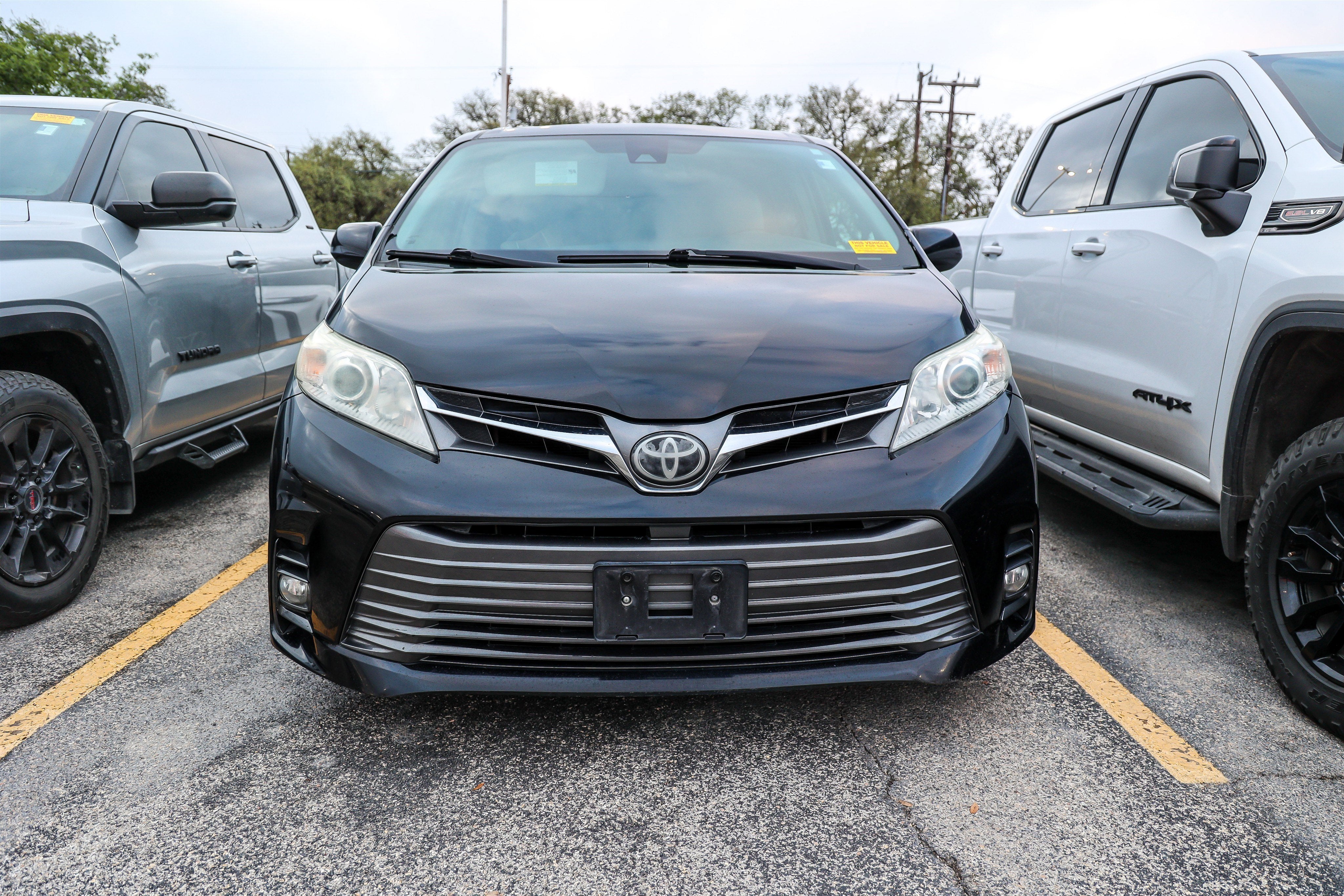 2019 Toyota Sienna XLE