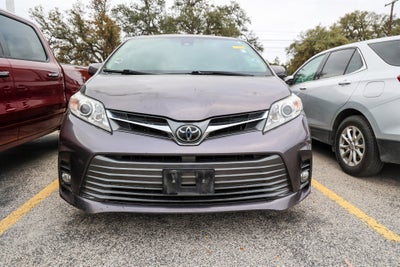 2019 Toyota SIENNA XLE 3.5L Limited