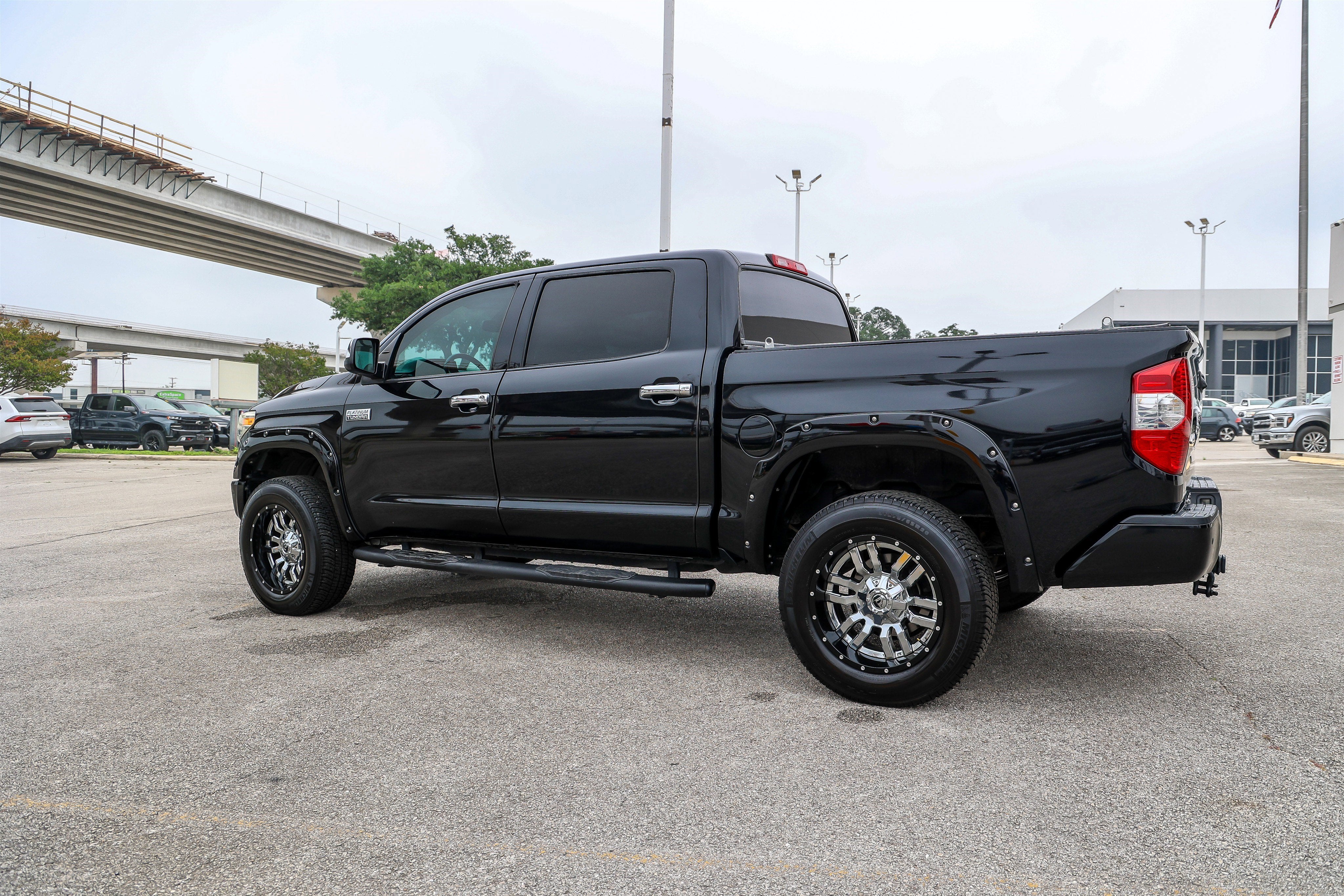 2018 Toyota TUNDRA 4X4 Platinum