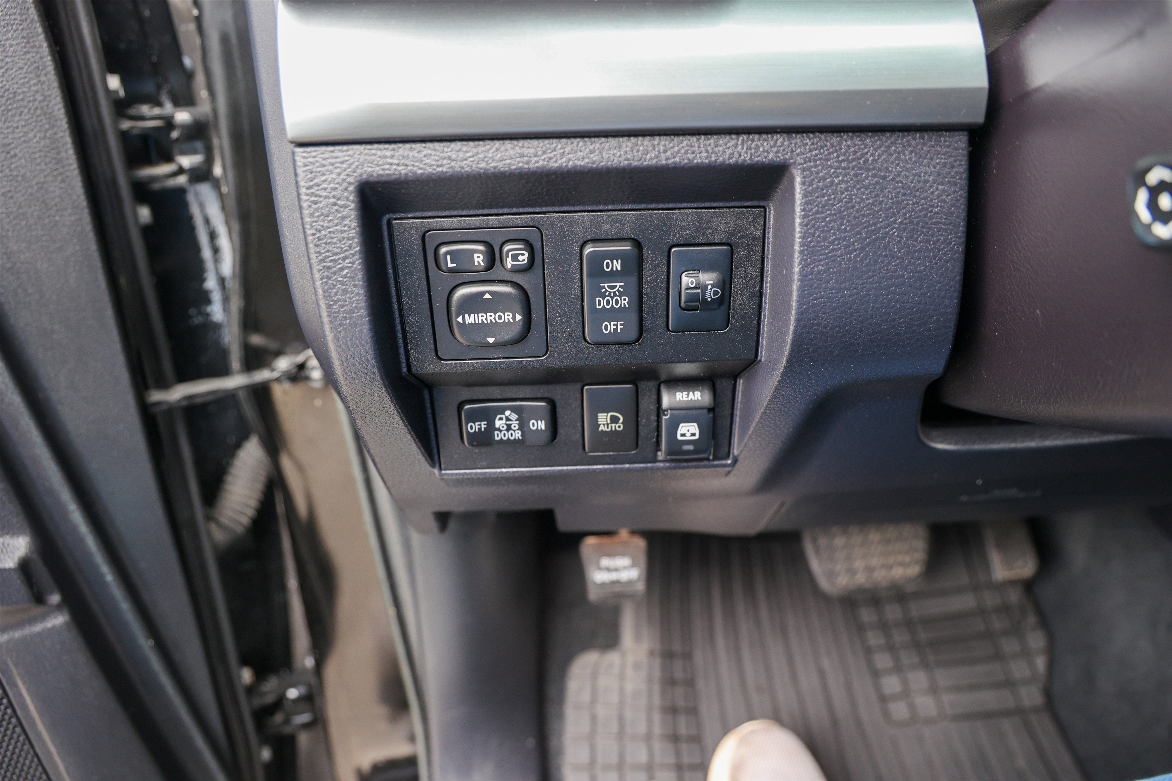 2018 Toyota TUNDRA 4X4 Platinum