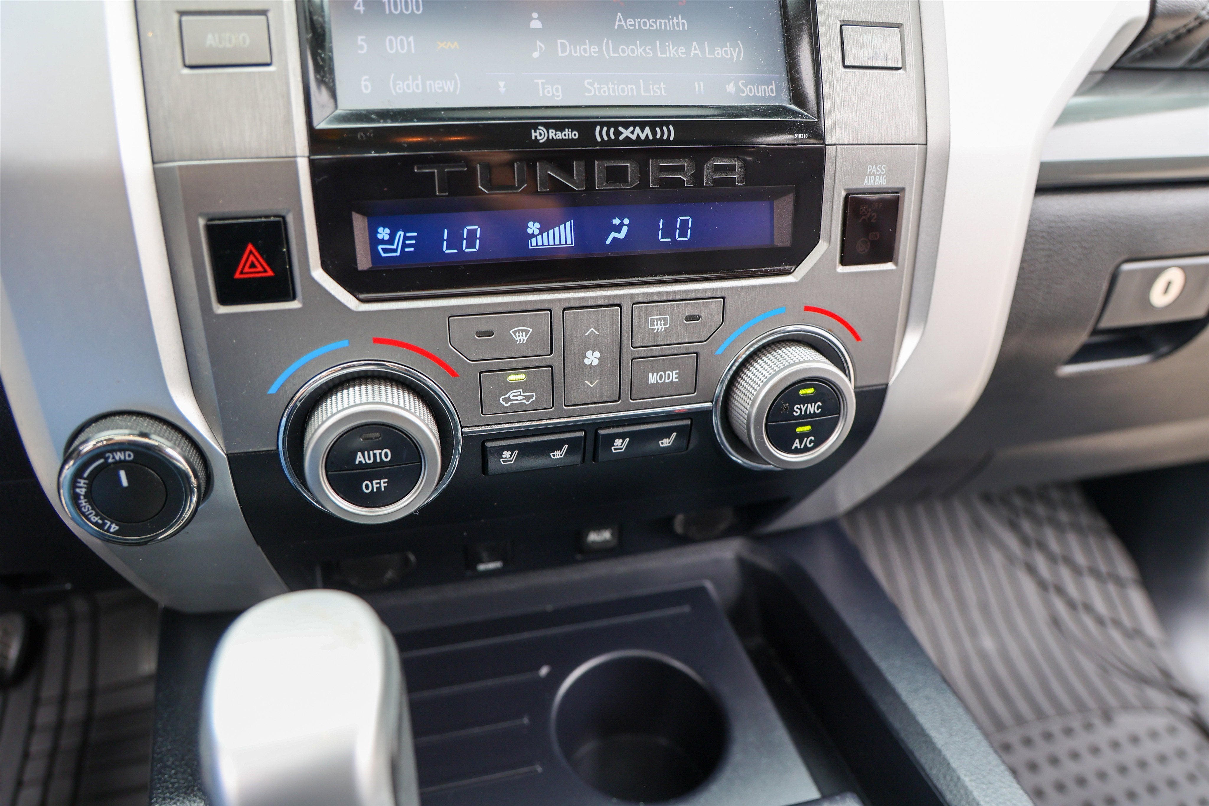 2018 Toyota TUNDRA 4X4 Platinum