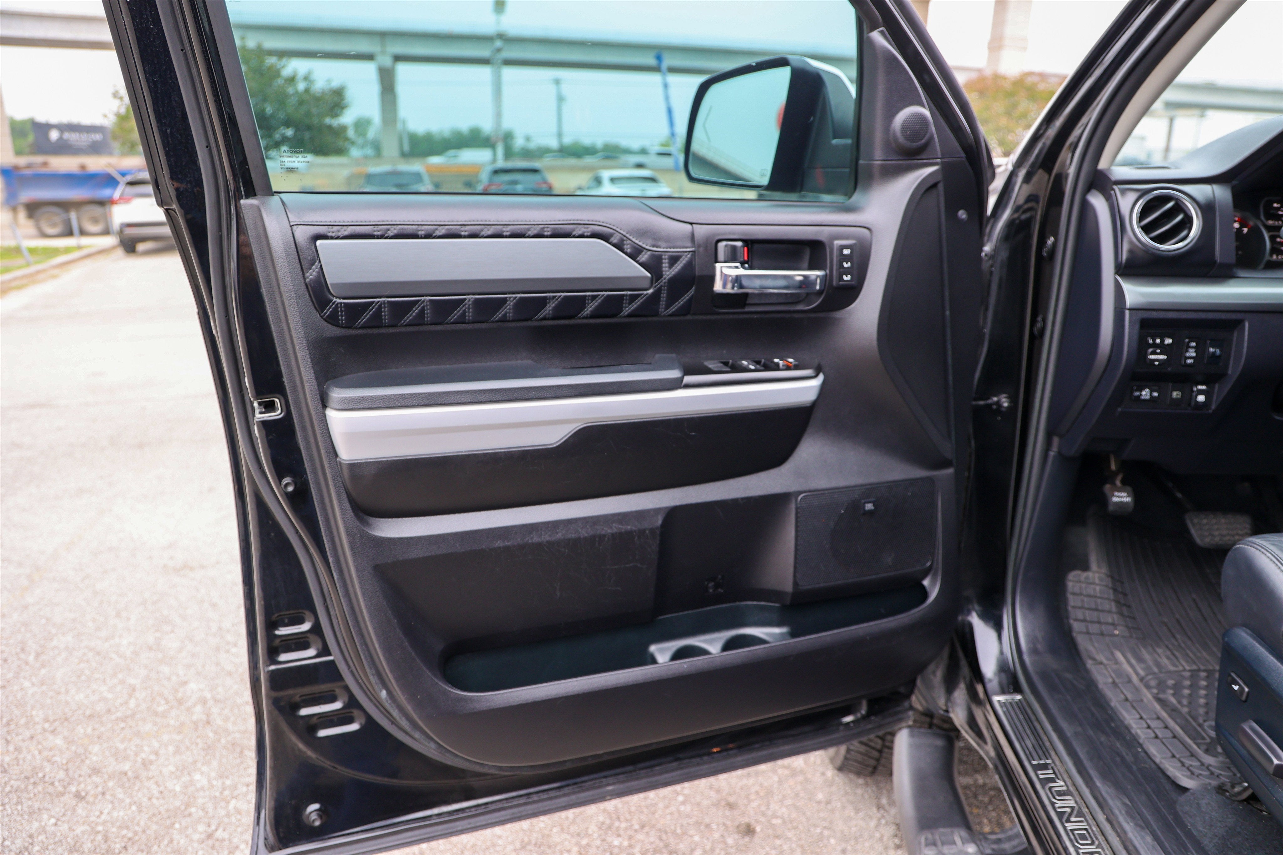 2018 Toyota TUNDRA 4X4 Platinum