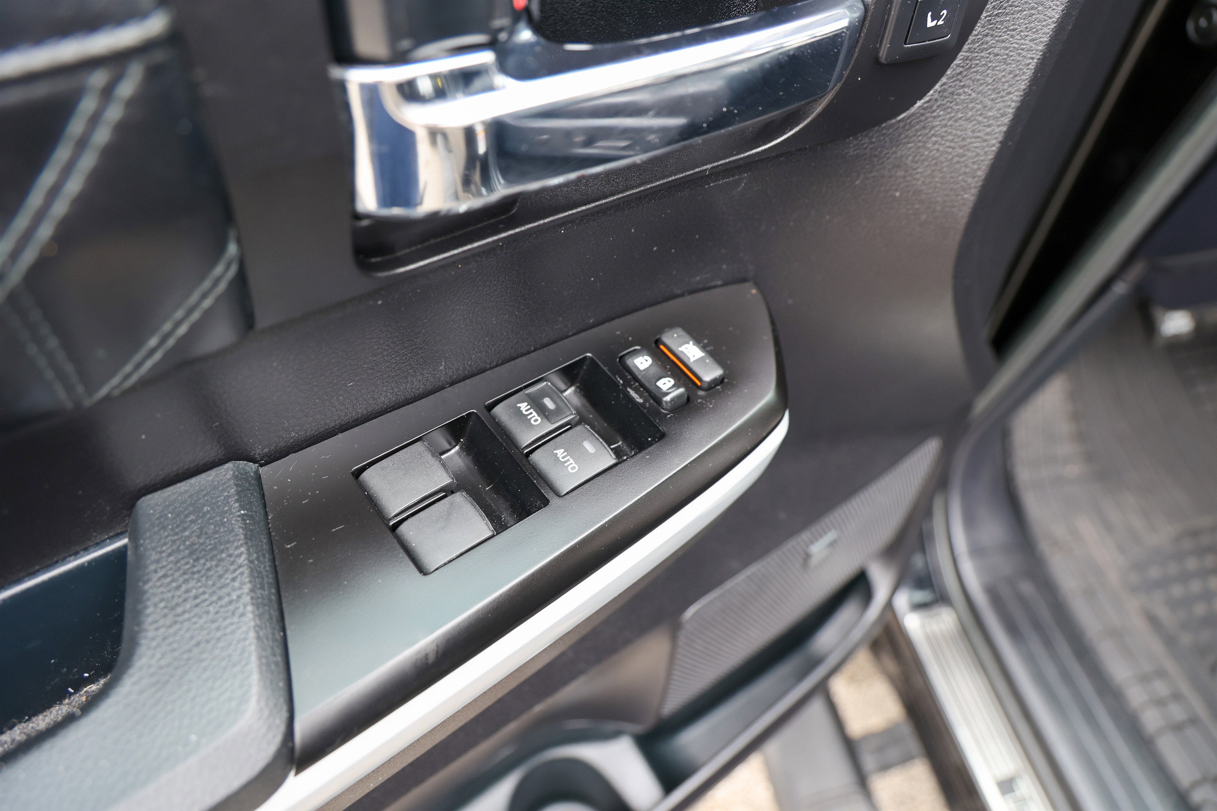 2018 Toyota TUNDRA 4X4 Platinum