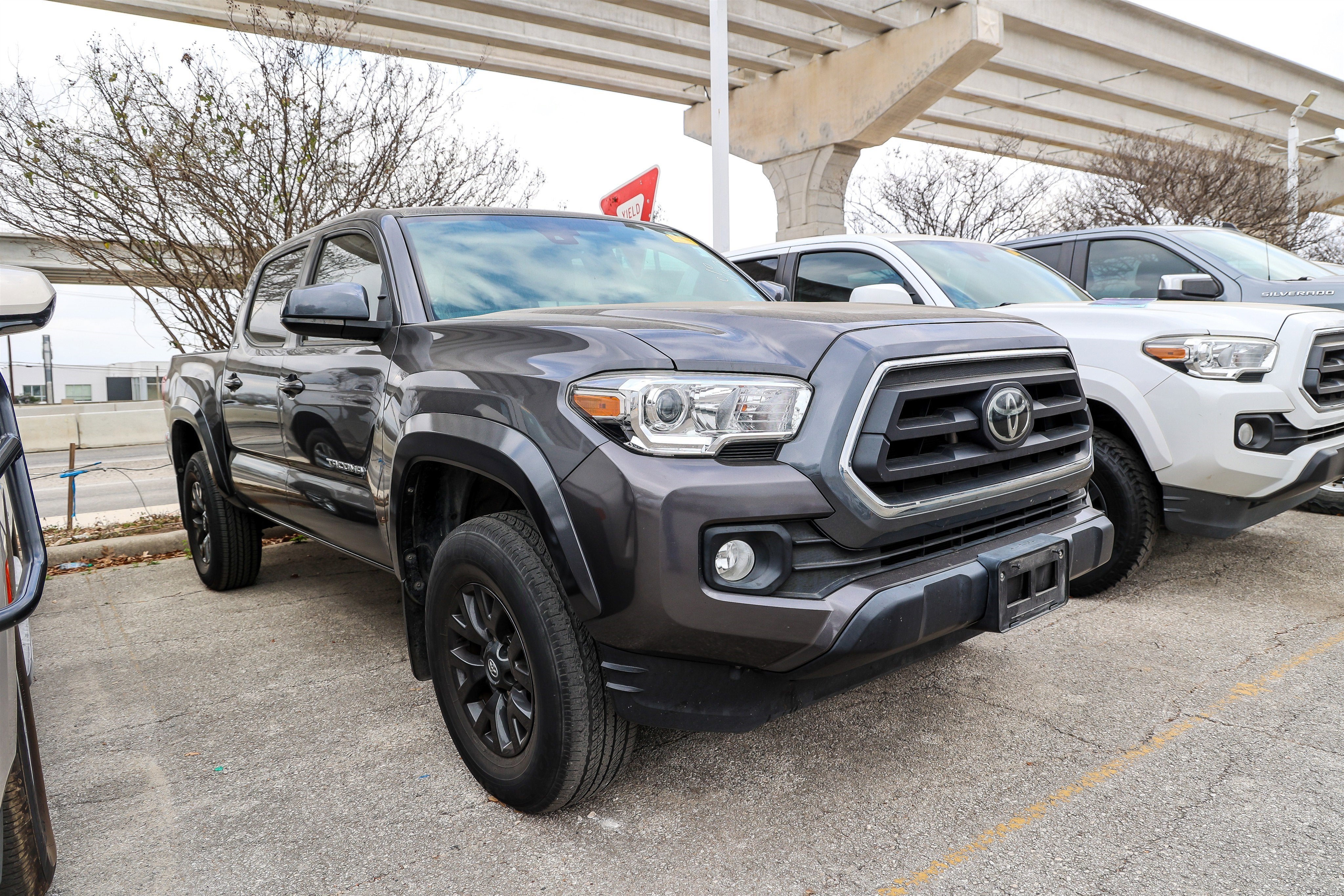 2021 Toyota TACOMA SR5 SR5