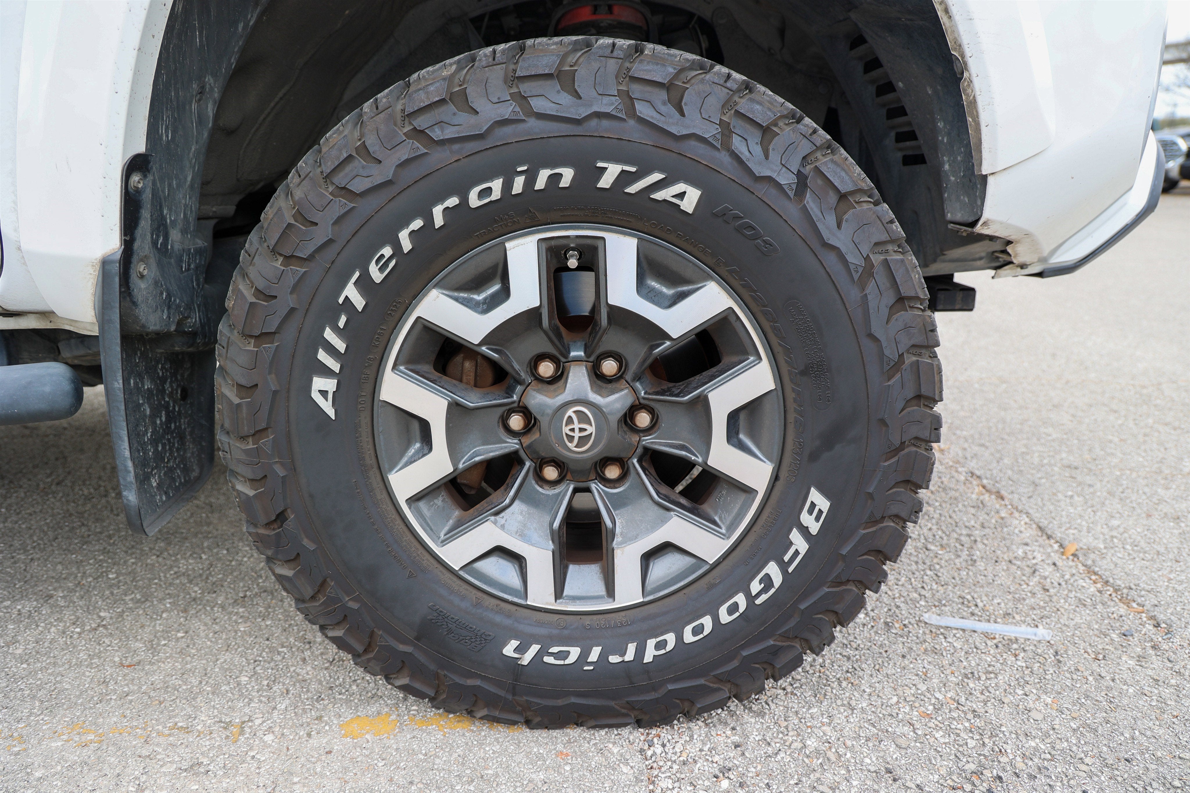 2017 Toyota TACOMA SR5 TRD Sport