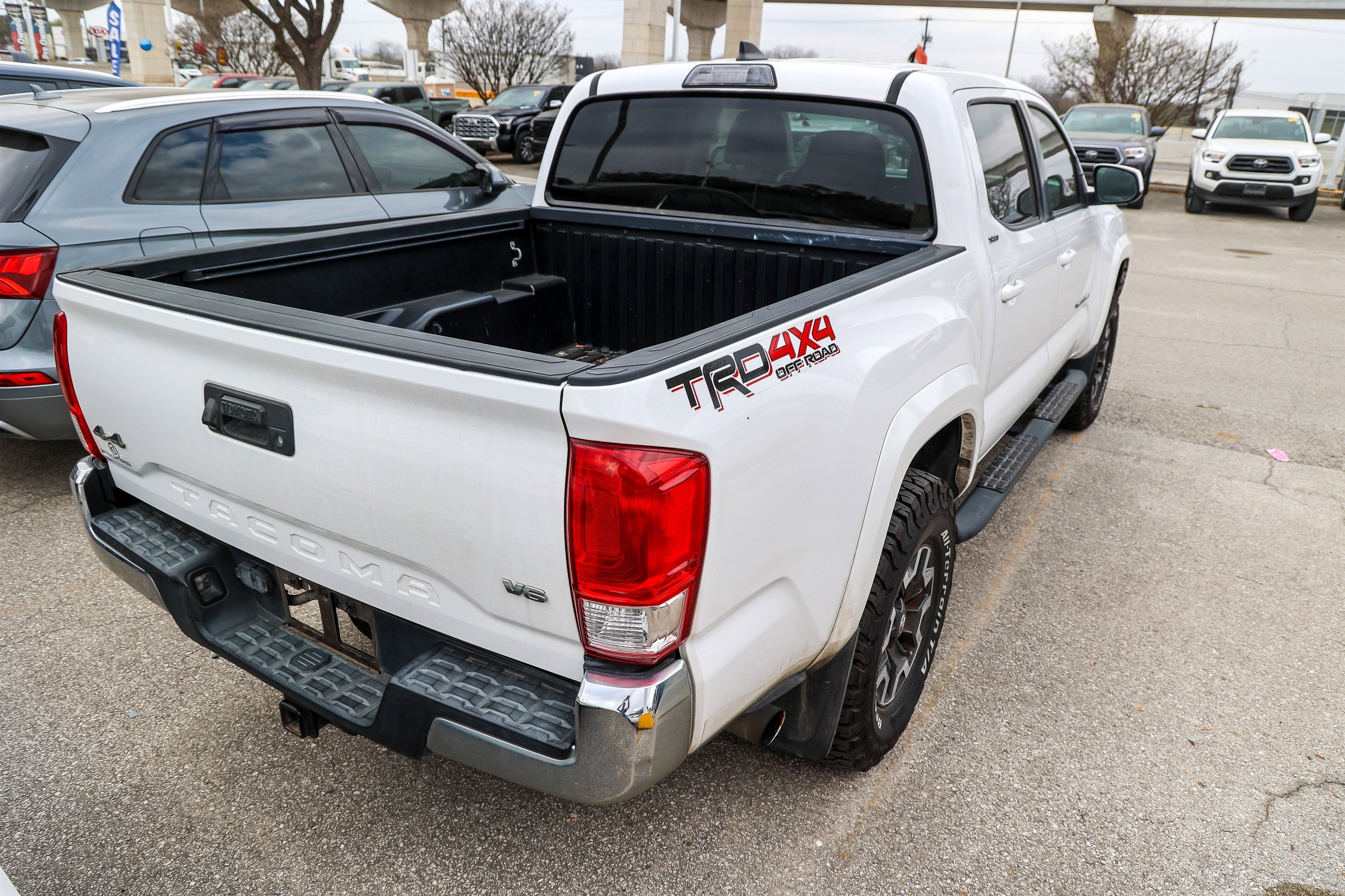 2017 Toyota TACOMA SR5 TRD Sport