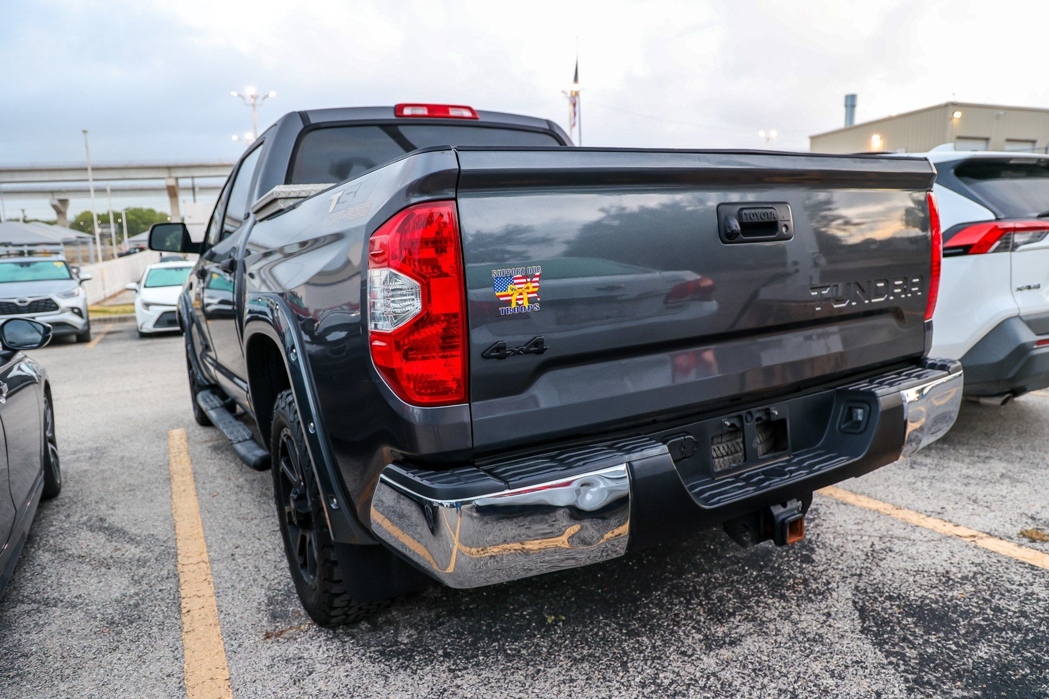 2018 Toyota Tundra SR5