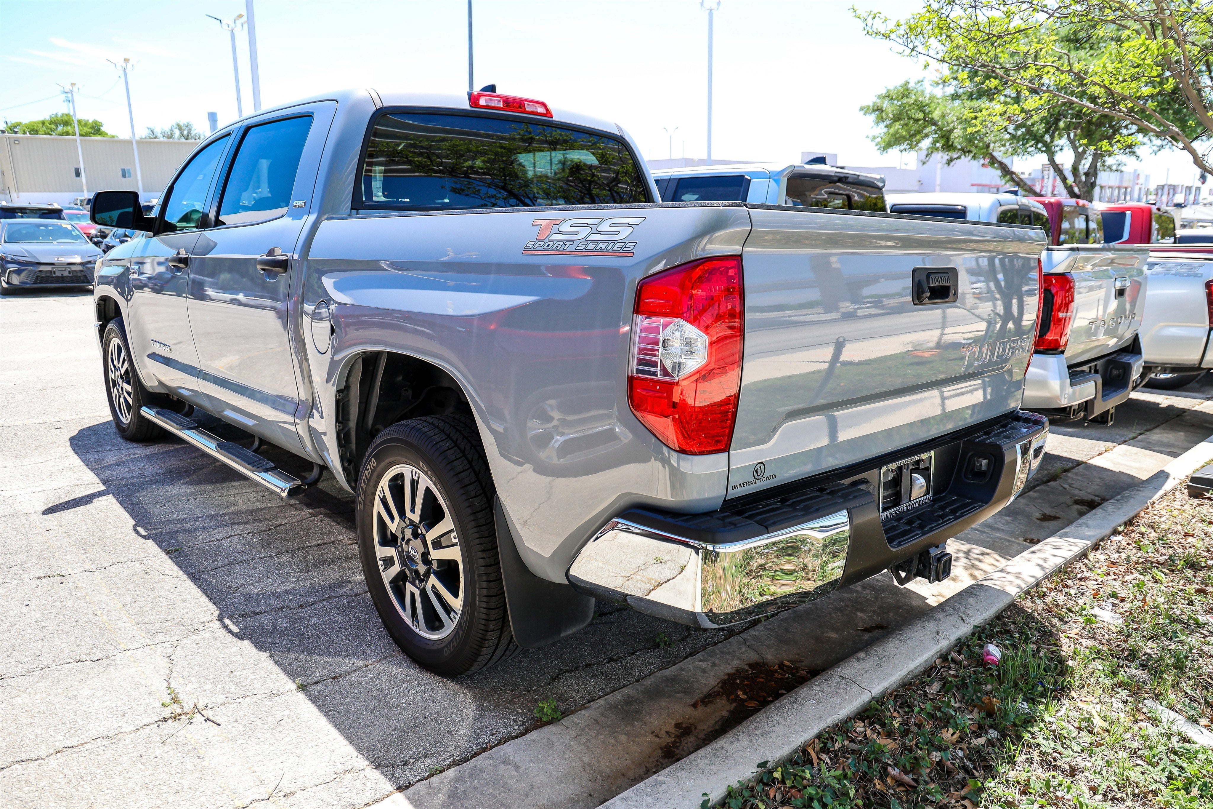 2020 Toyota TUNDRA 4X2 SR5