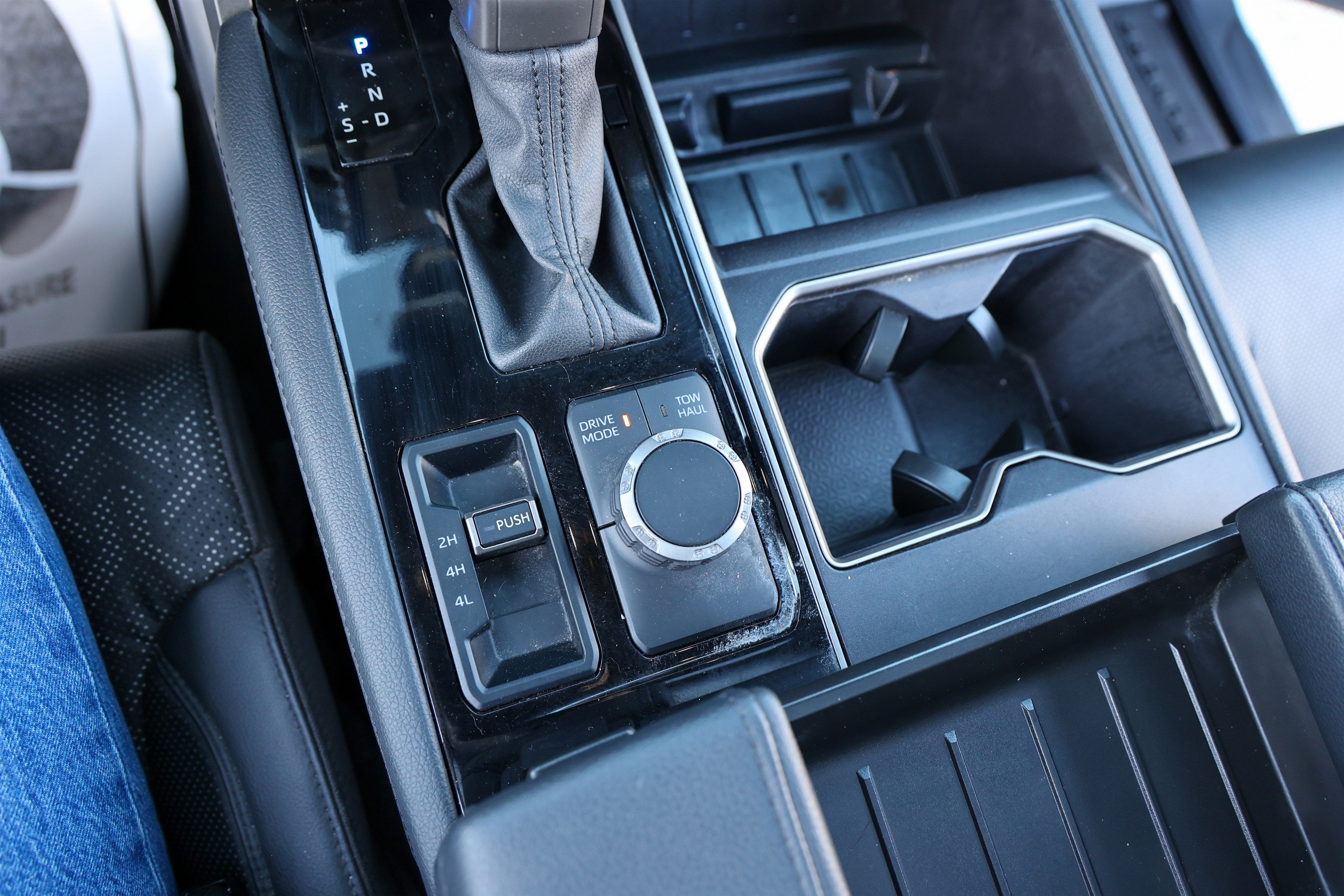 2025 Toyota TUNDRA 4X4 Limited