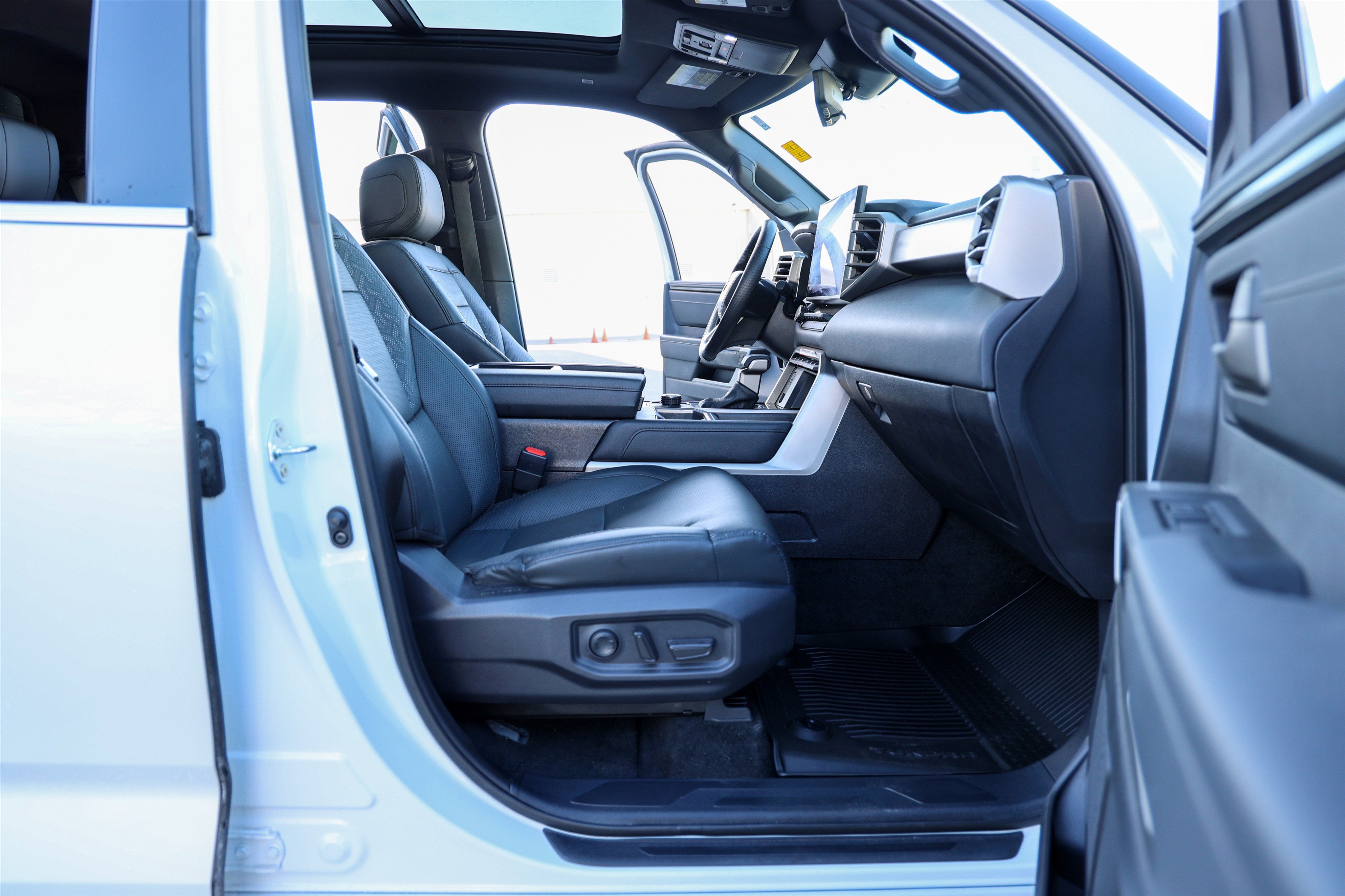 2025 Toyota TUNDRA 4X4 Limited