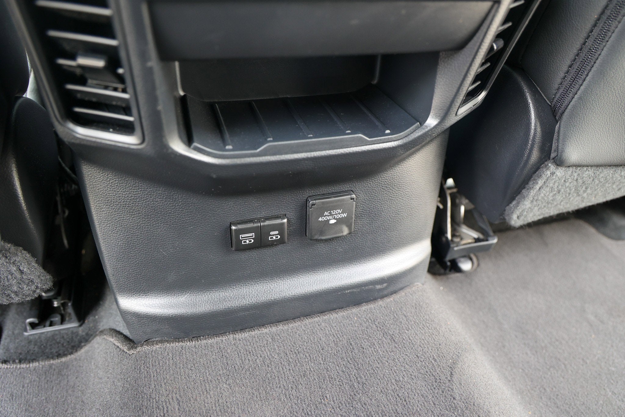 2024 Toyota TUNDRA 4X4 Limited