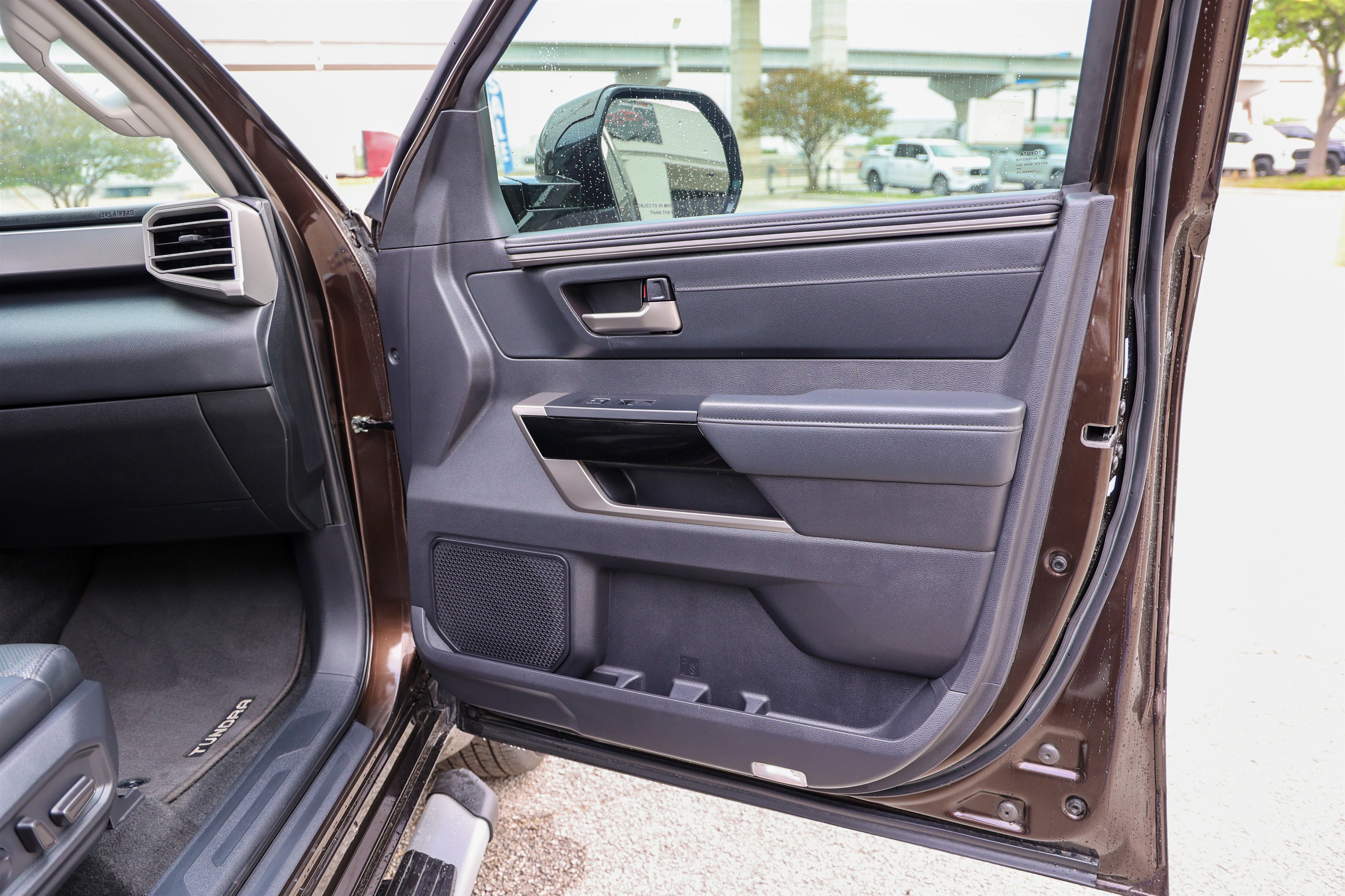 2023 Toyota TUNDRA 4X4 Limited