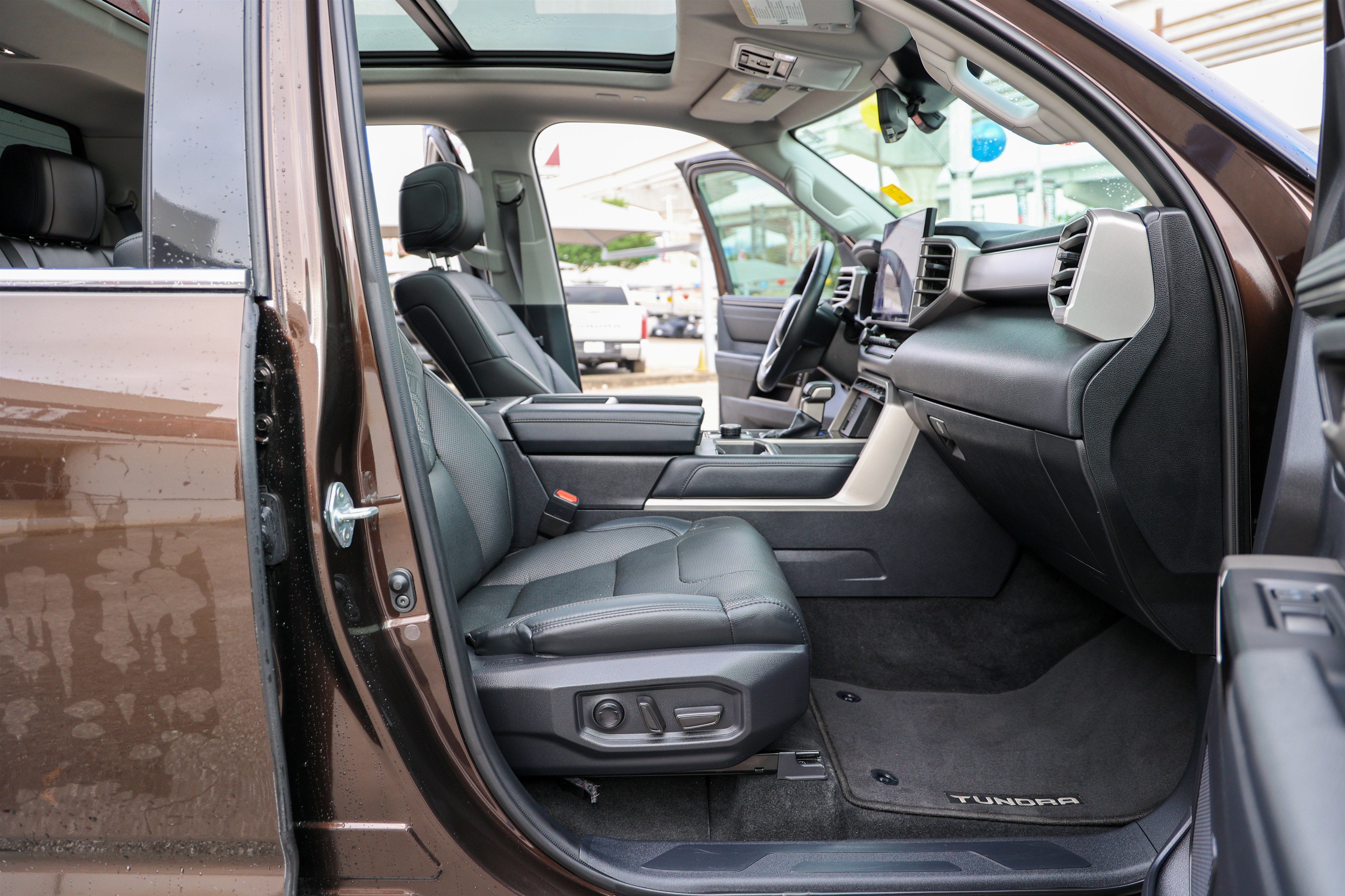 2023 Toyota TUNDRA 4X4 Limited