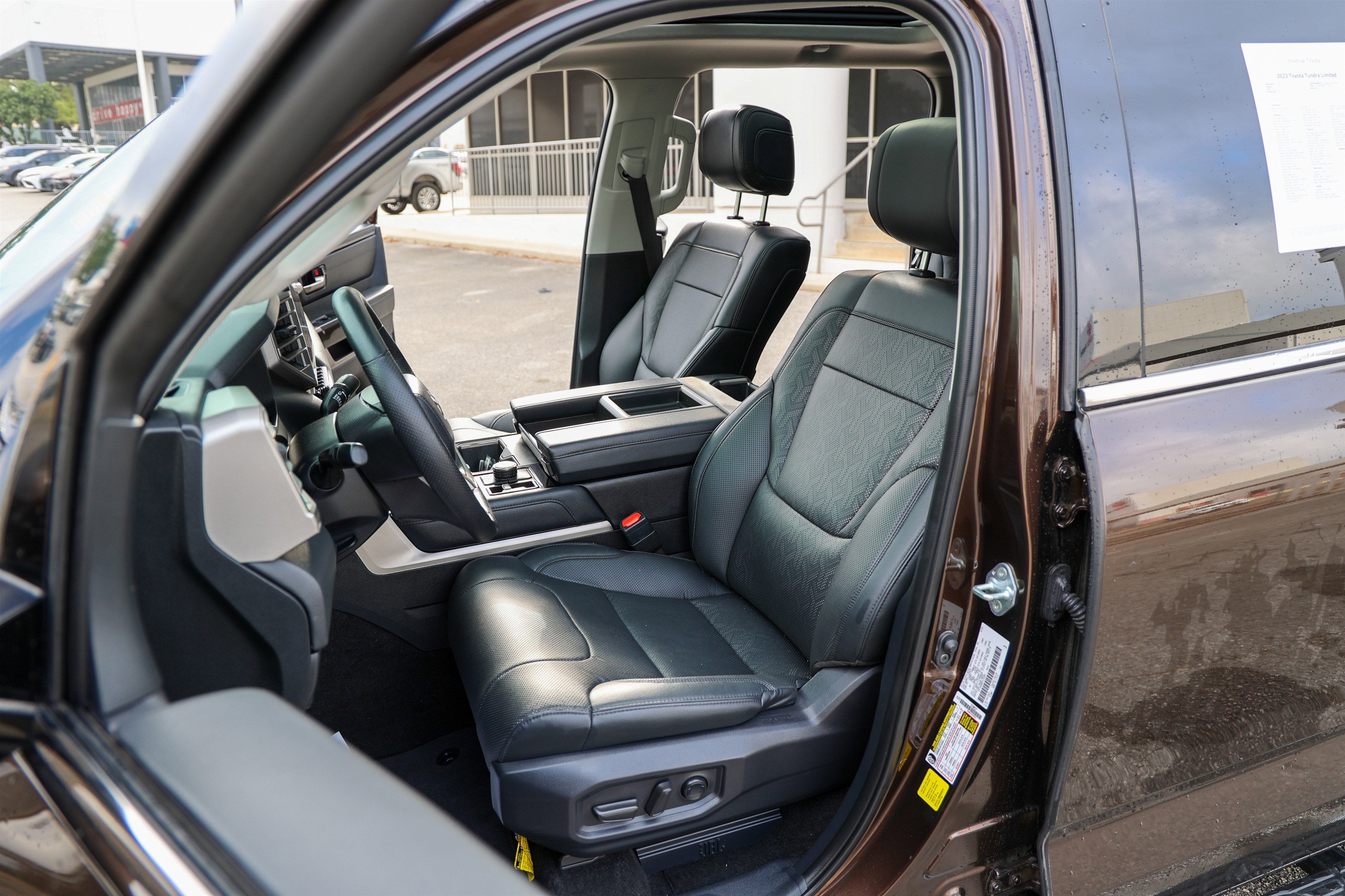 2023 Toyota TUNDRA 4X4 Limited