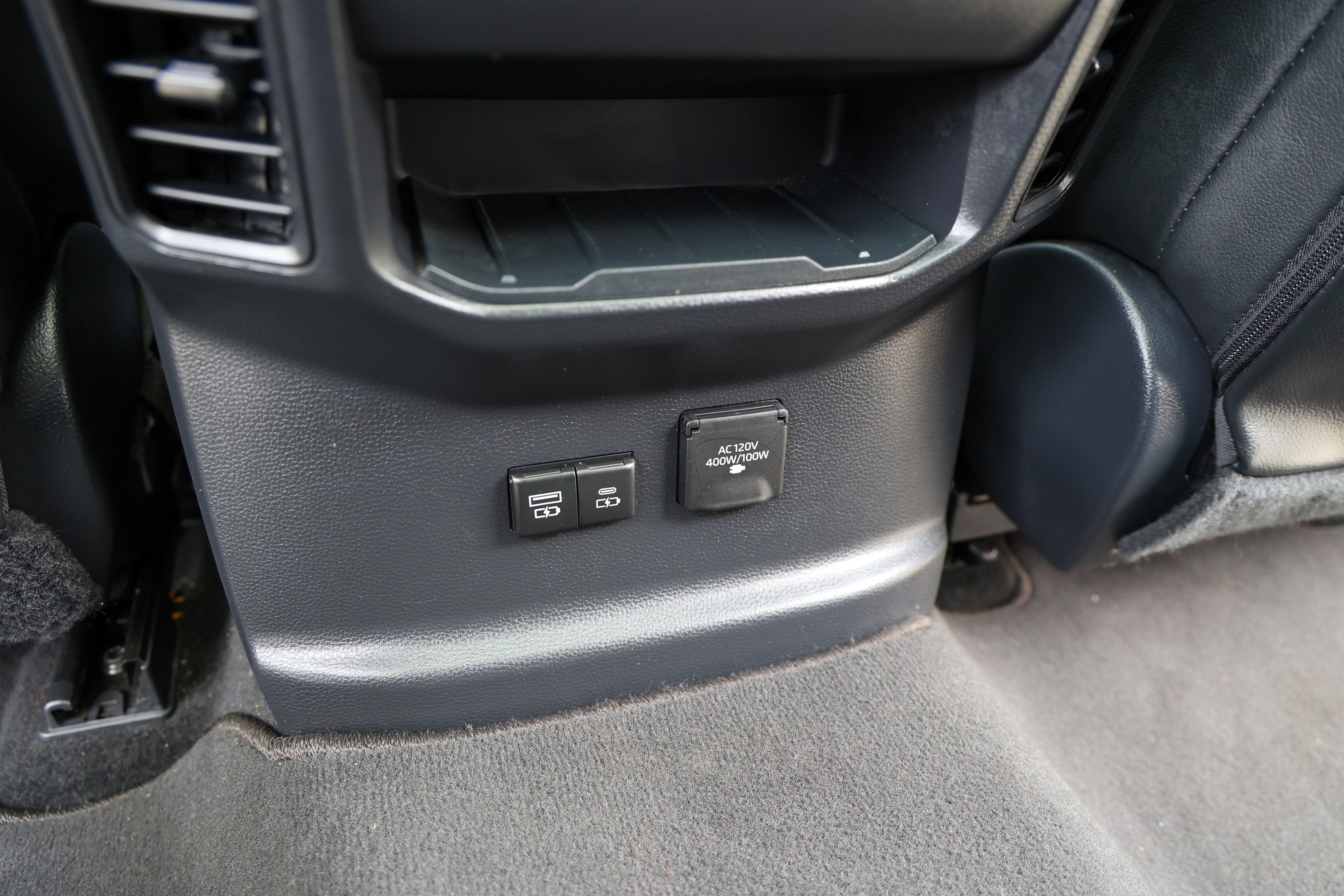 2023 Toyota TUNDRA 4X4 Limited