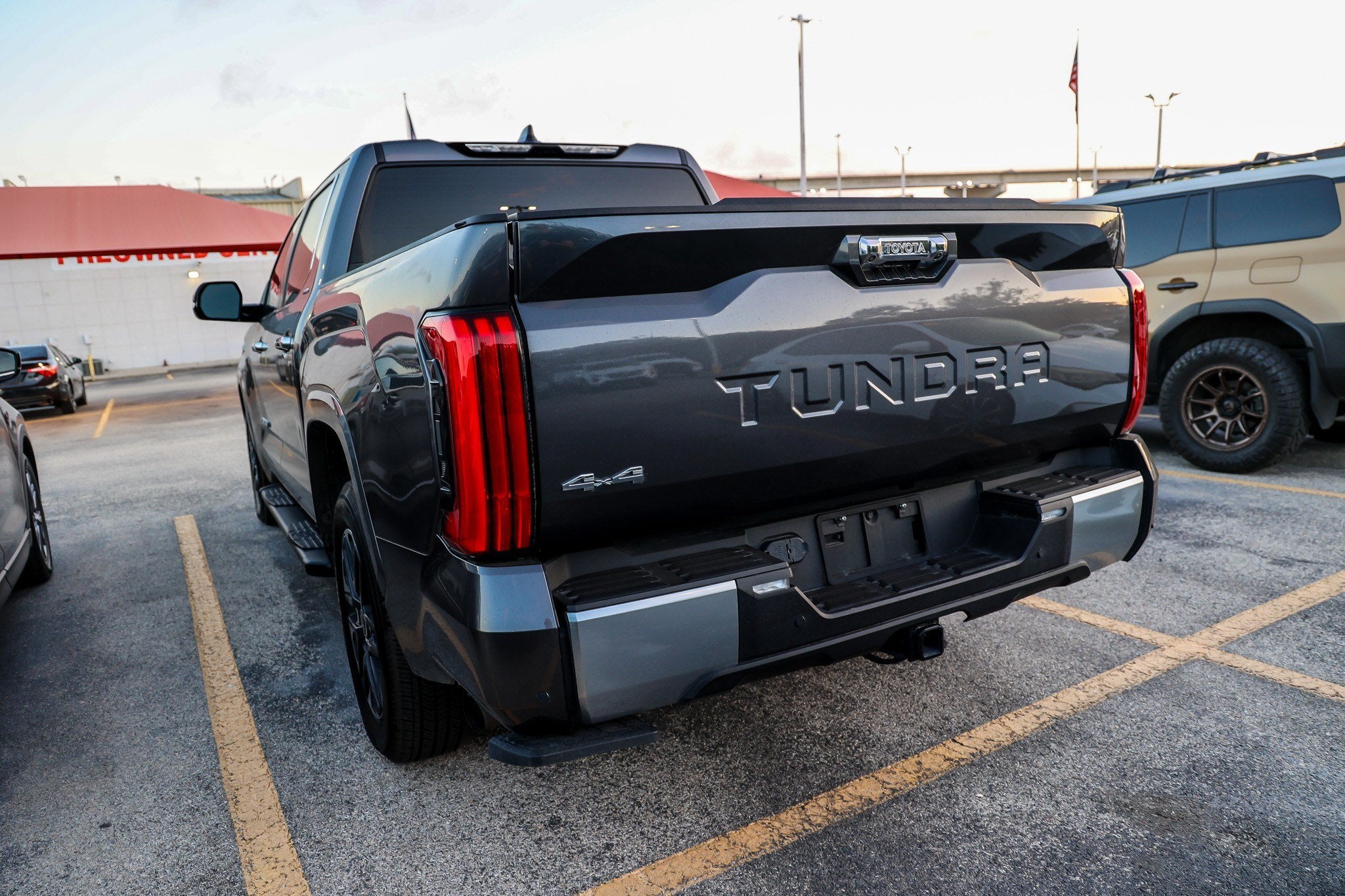 2024 Toyota Tundra i-FORCE MAX Limited Hybrid