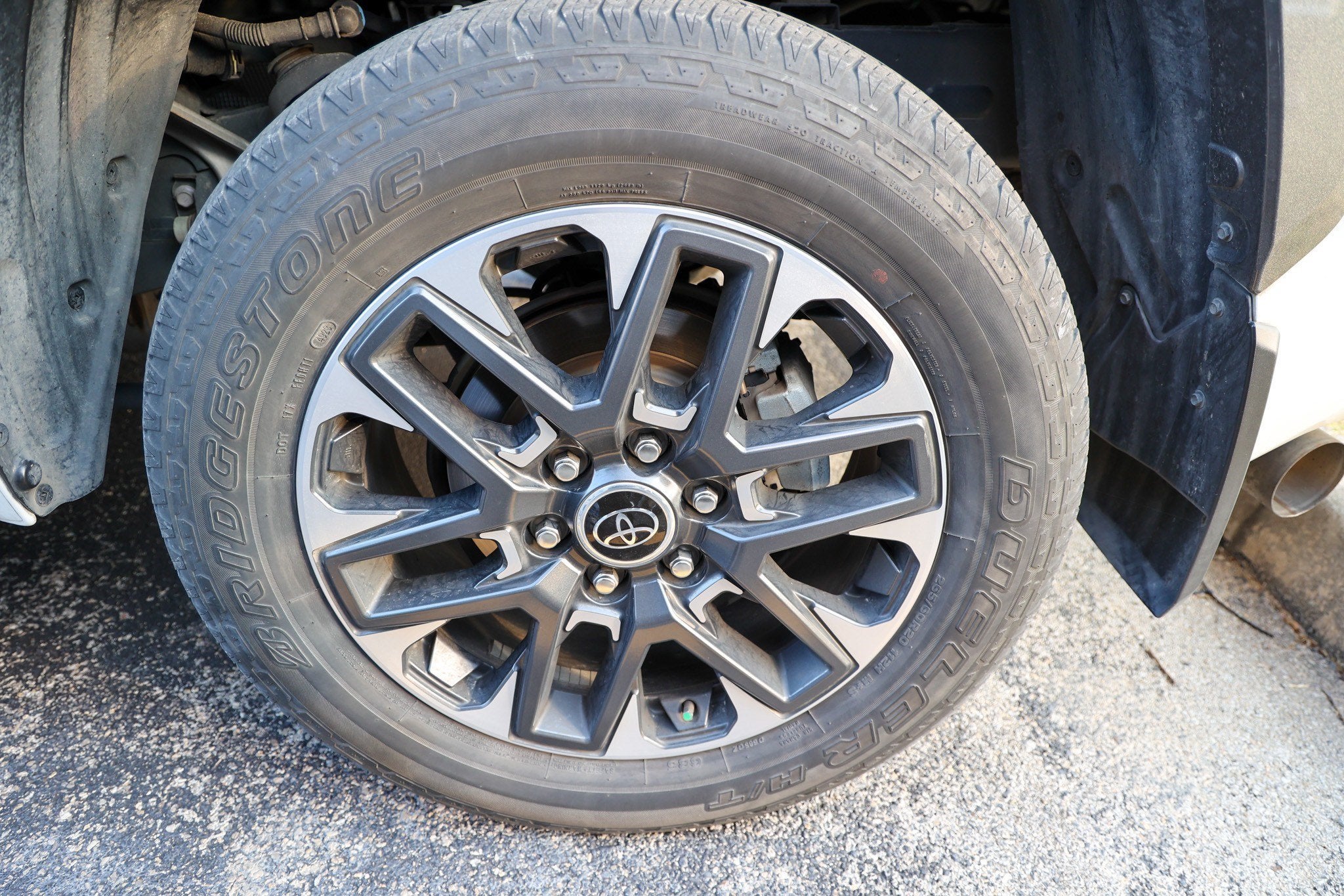 2024 Toyota Tundra i-FORCE MAX Limited Hybrid