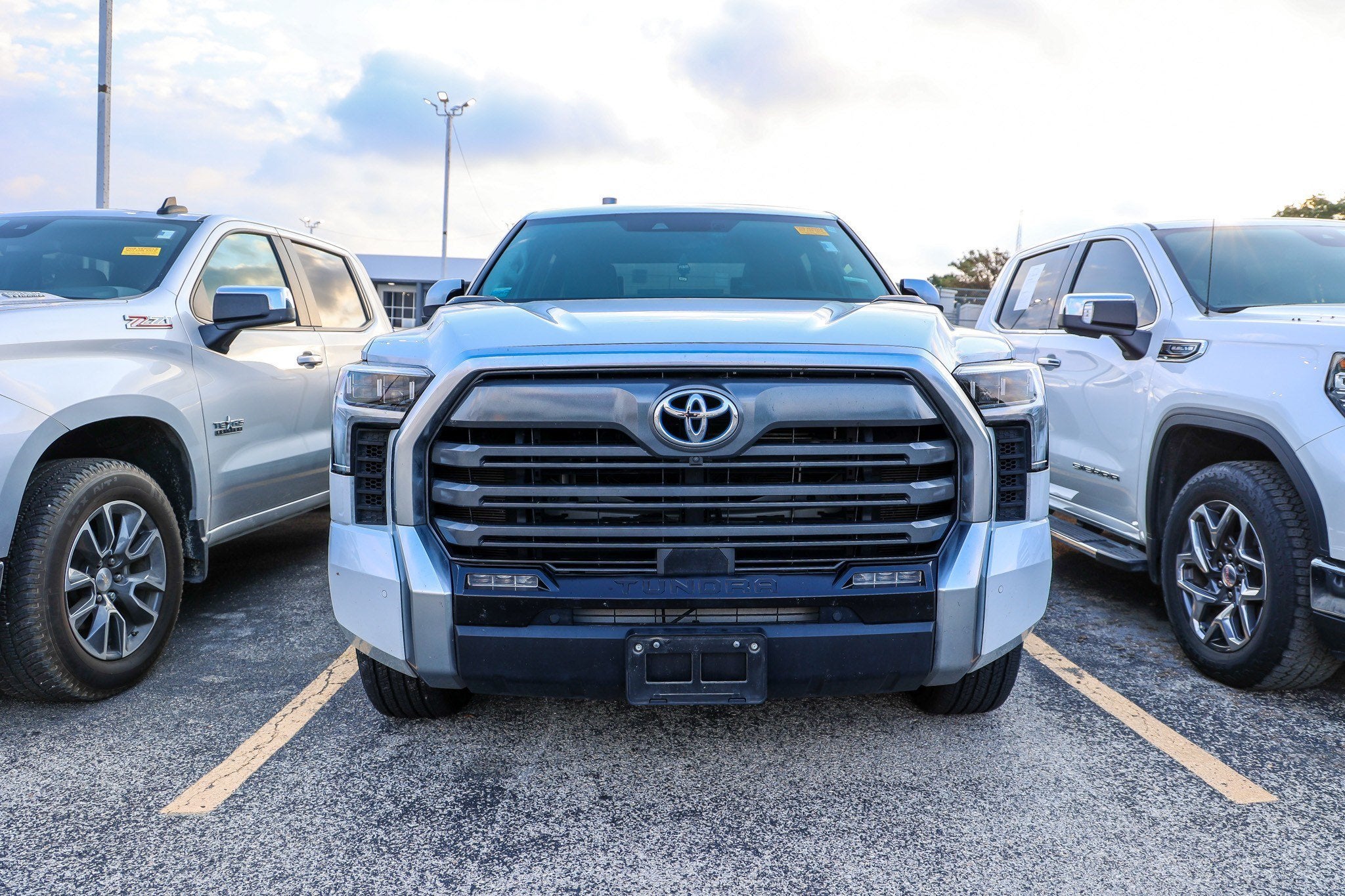 2024 Toyota Tundra i-FORCE MAX Limited Hybrid