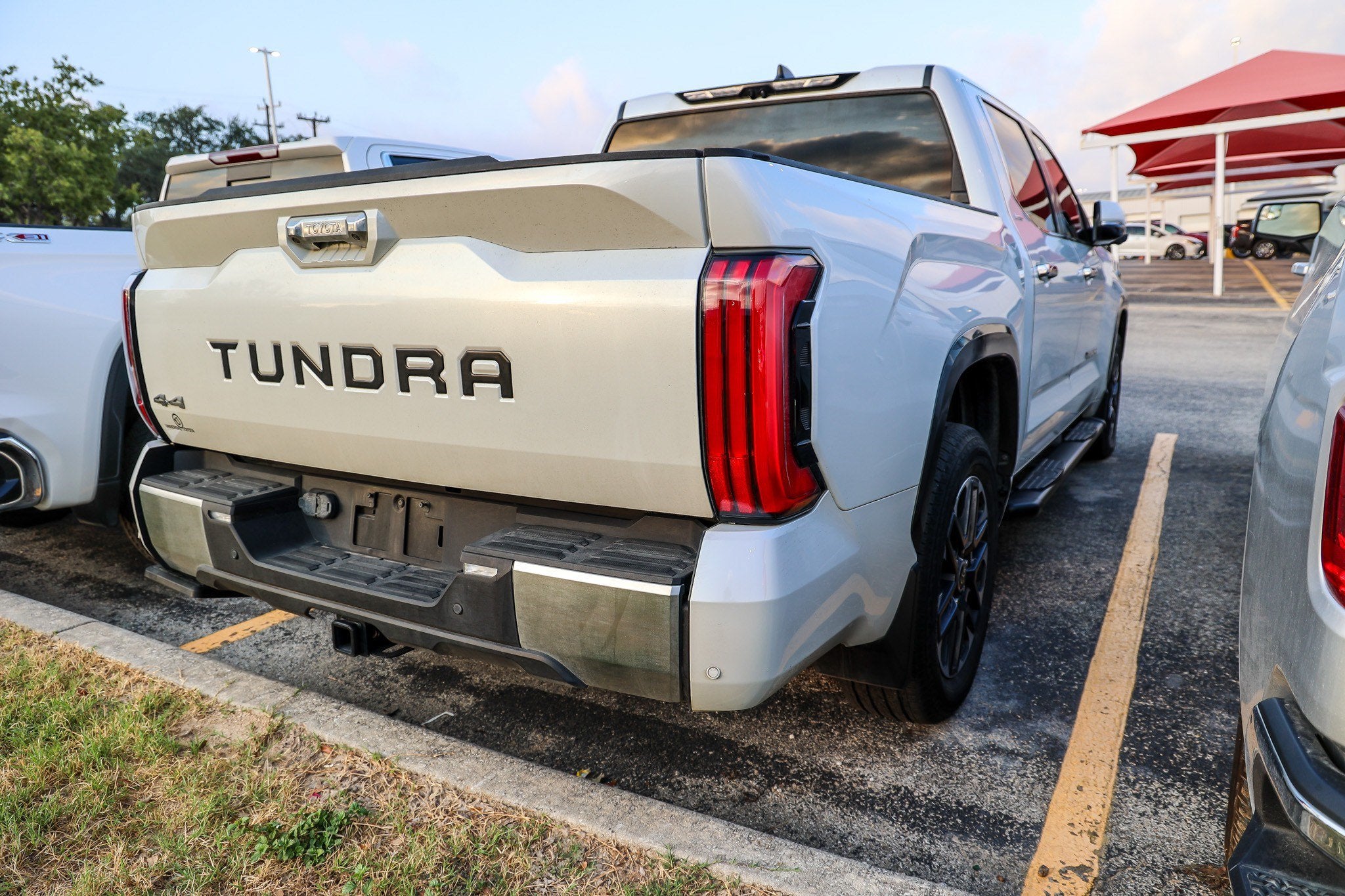 2024 Toyota Tundra i-FORCE MAX Limited Hybrid