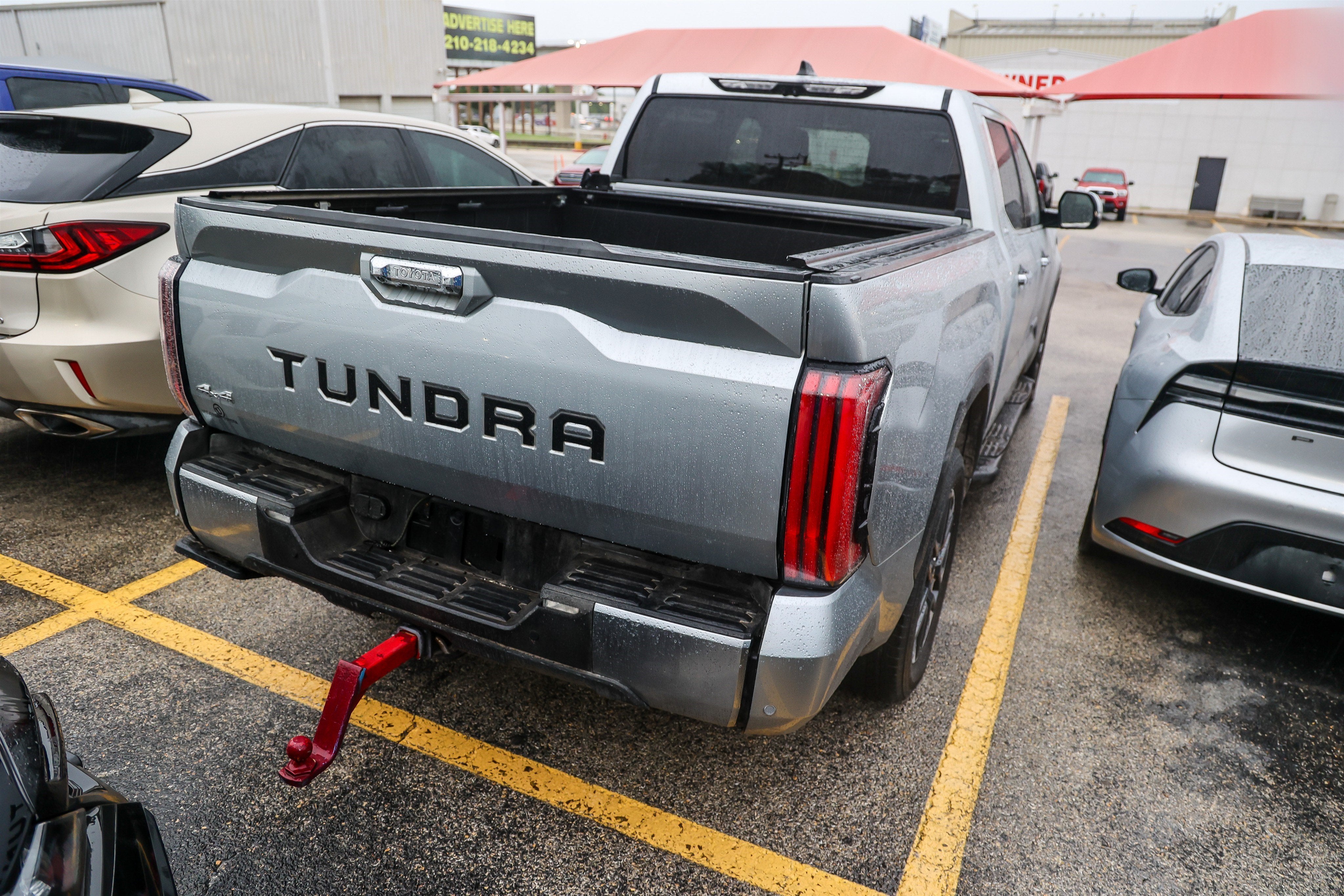 2022 Toyota Tundra i-FORCE MAX Limited Hybrid