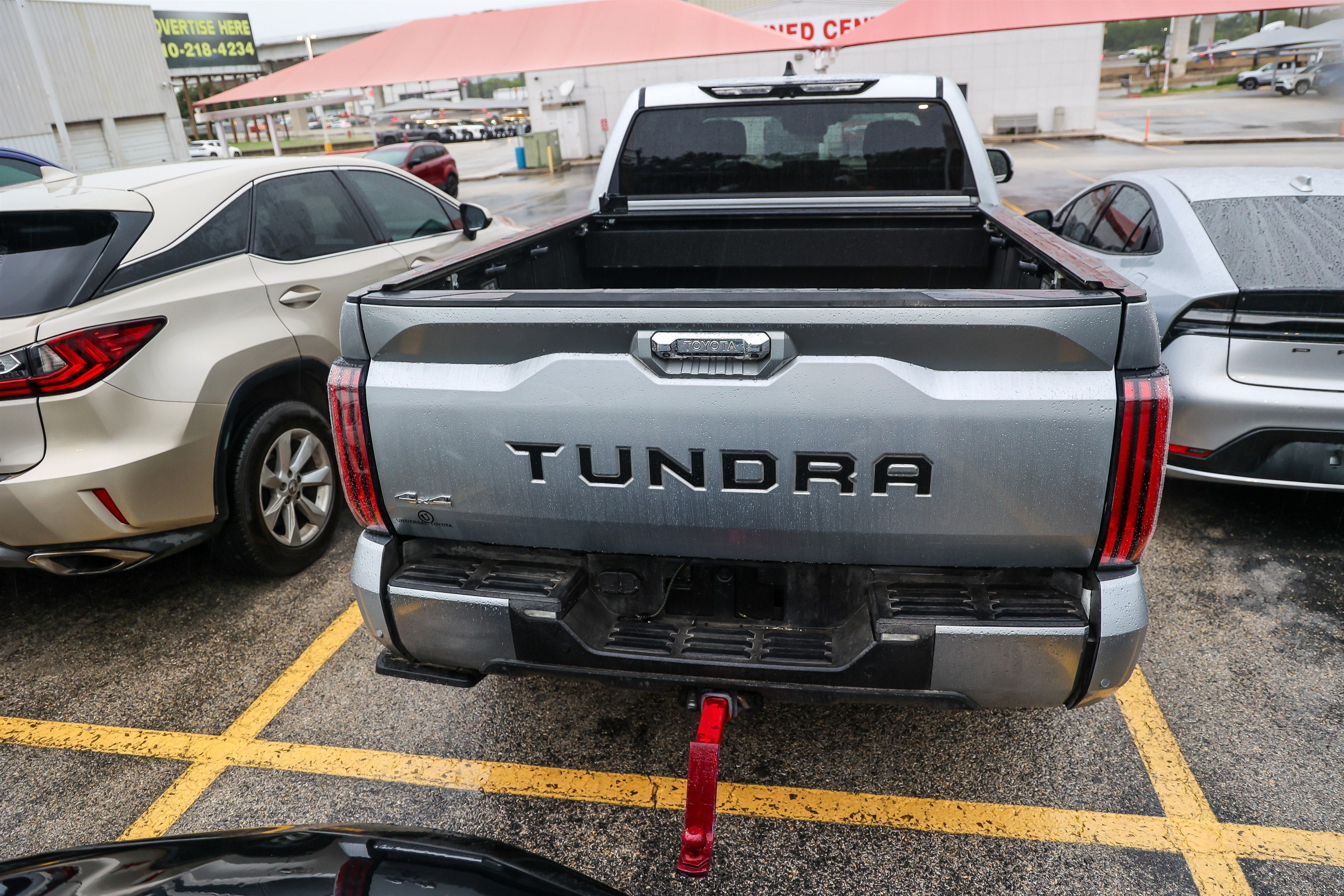 2022 Toyota Tundra i-FORCE MAX Limited Hybrid