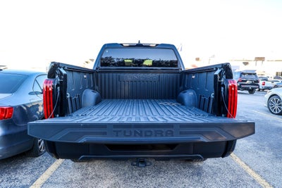 2026 Toyota TUNDRA 4X4 SR