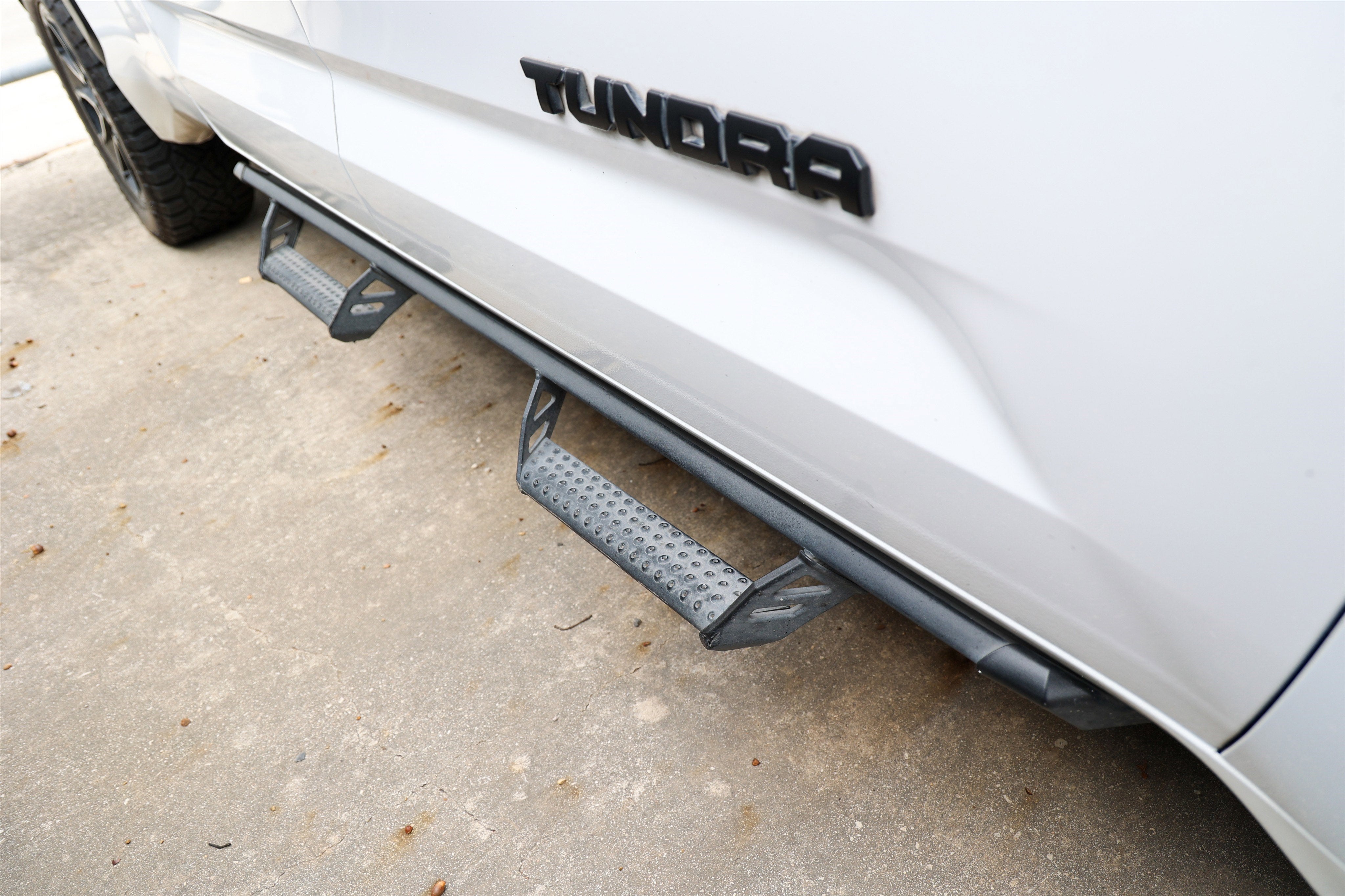 2022 Toyota TUNDRA 4X2 SR5