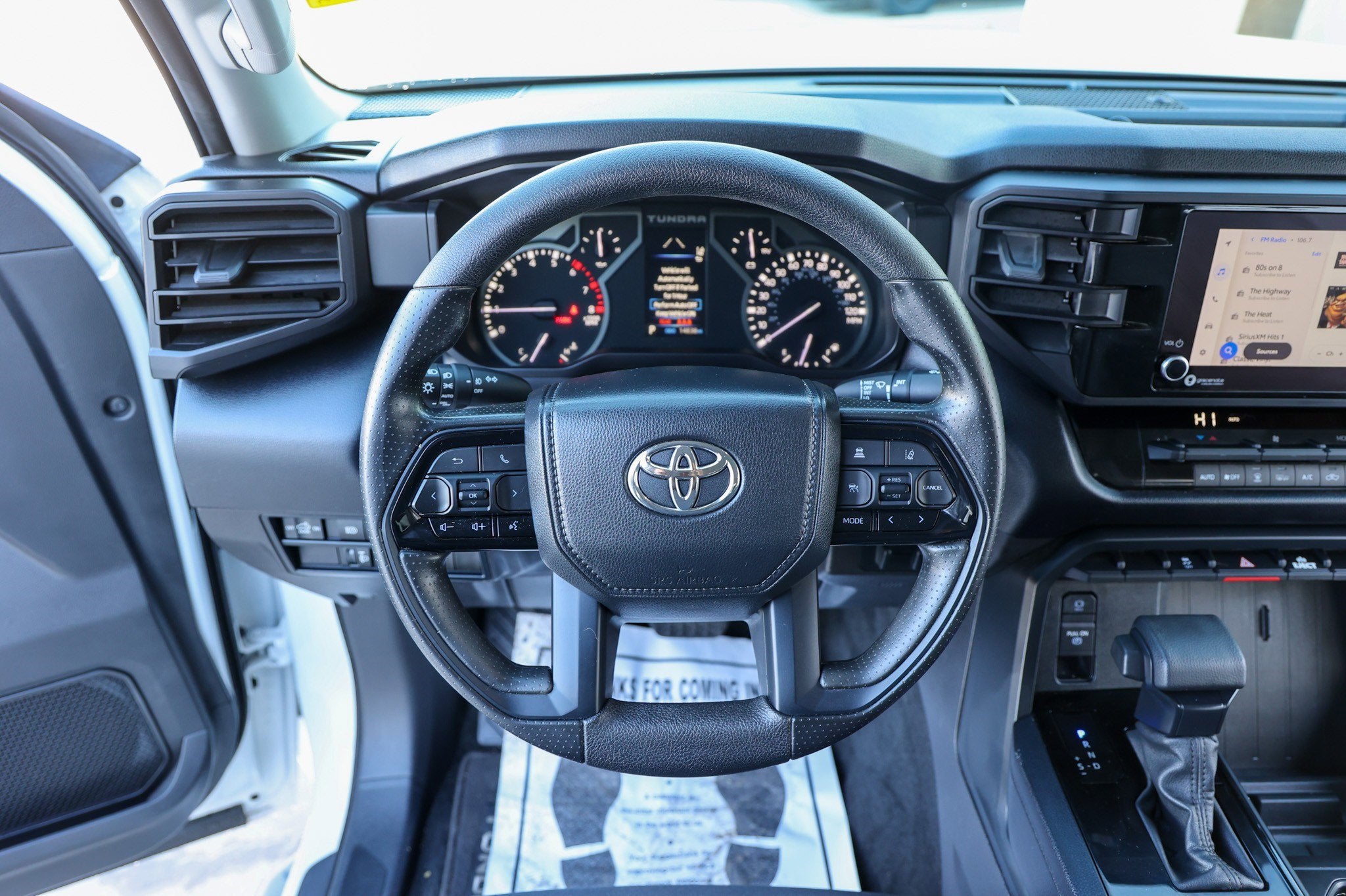 2024 Toyota TUNDRA 4X2 SR5