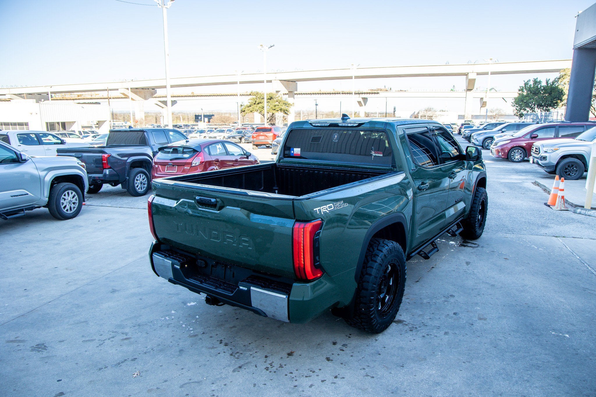 2022 Toyota TUNDRA 4X2 SR5
