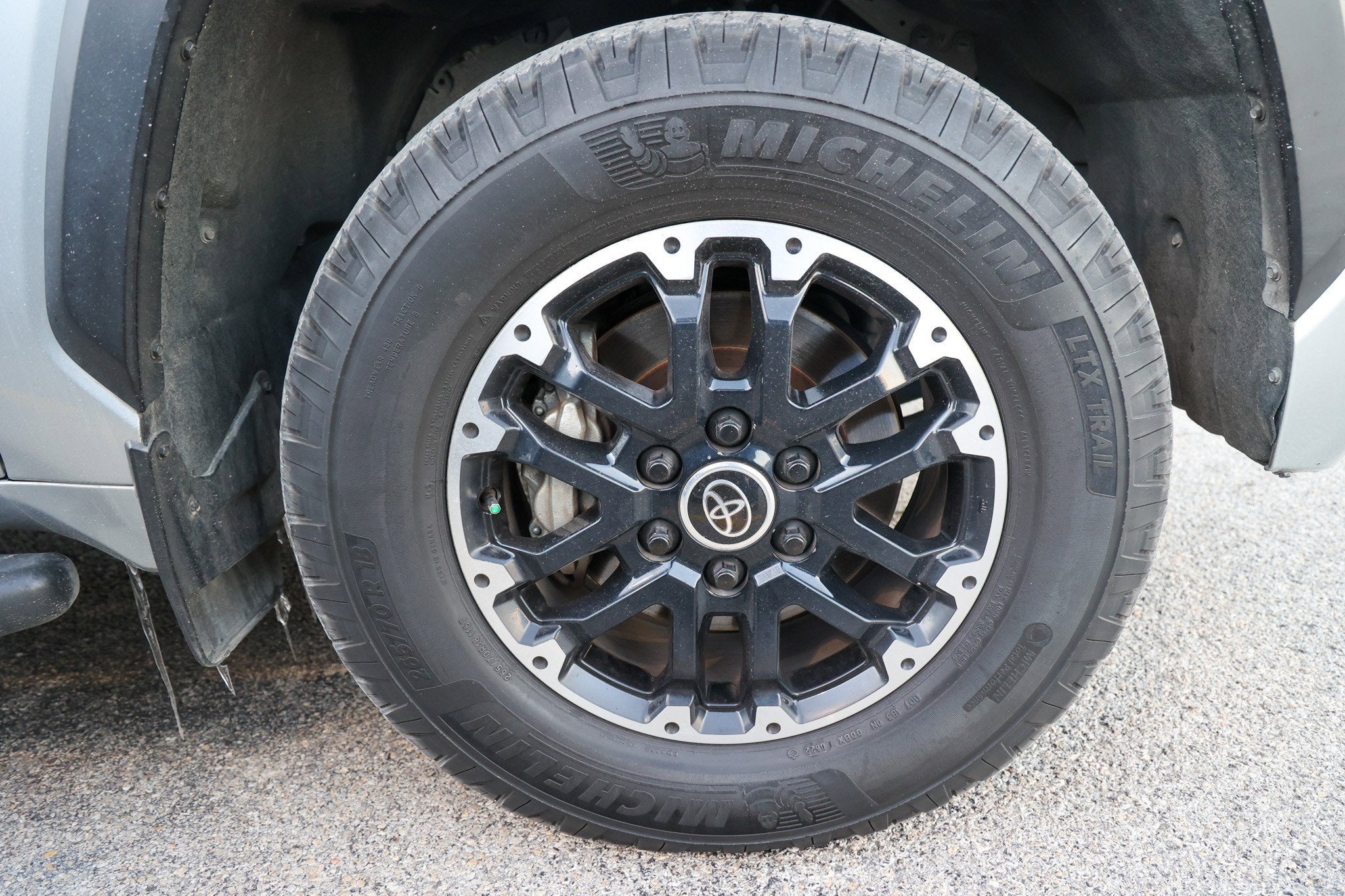 2022 Toyota TUNDRA 4X2 SR5