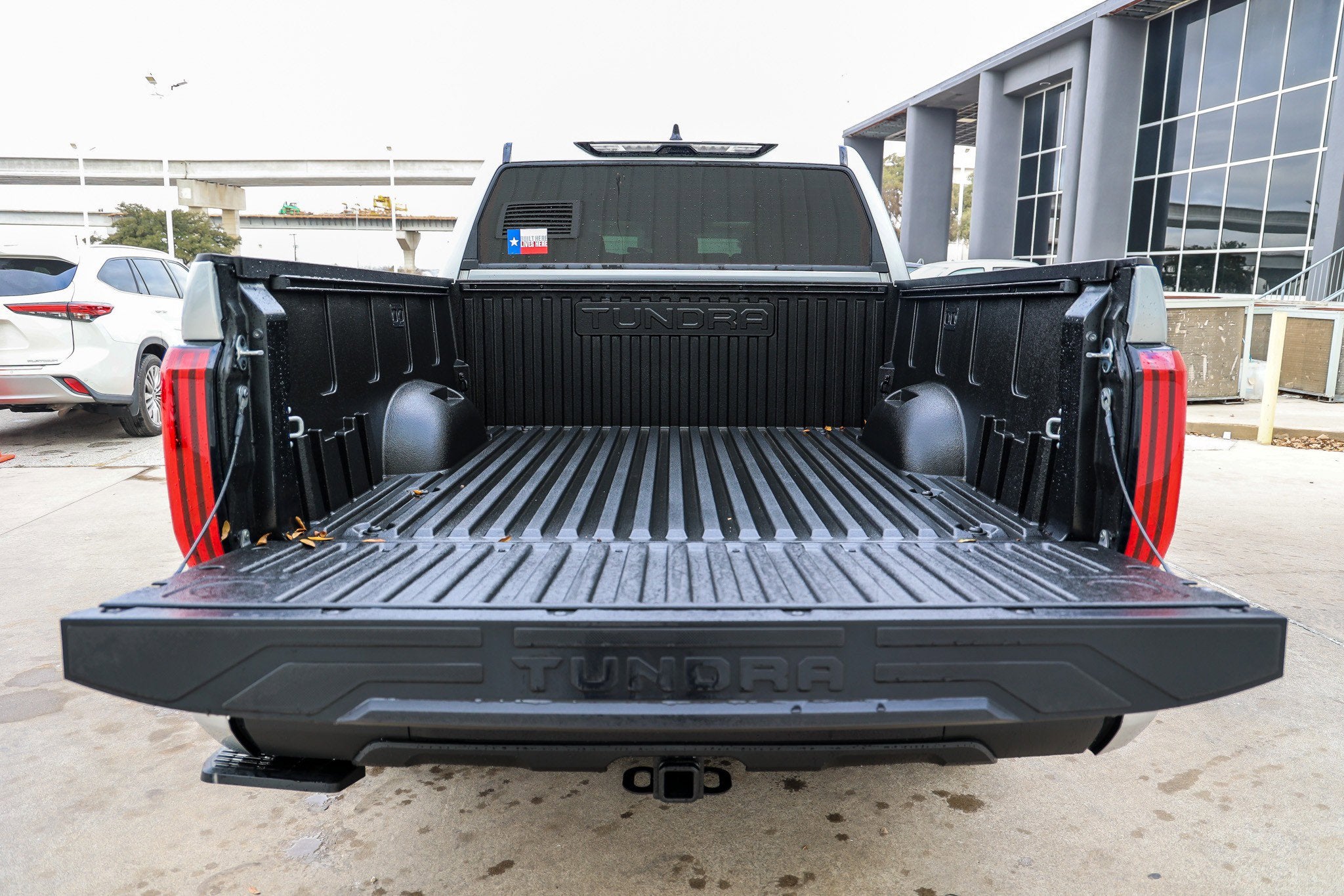 2026 Toyota TUNDRA 4X2 SR5