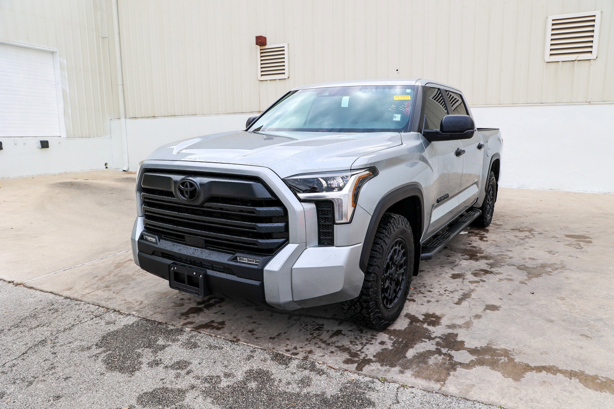 2026 Toyota TUNDRA 4X2 SR5
