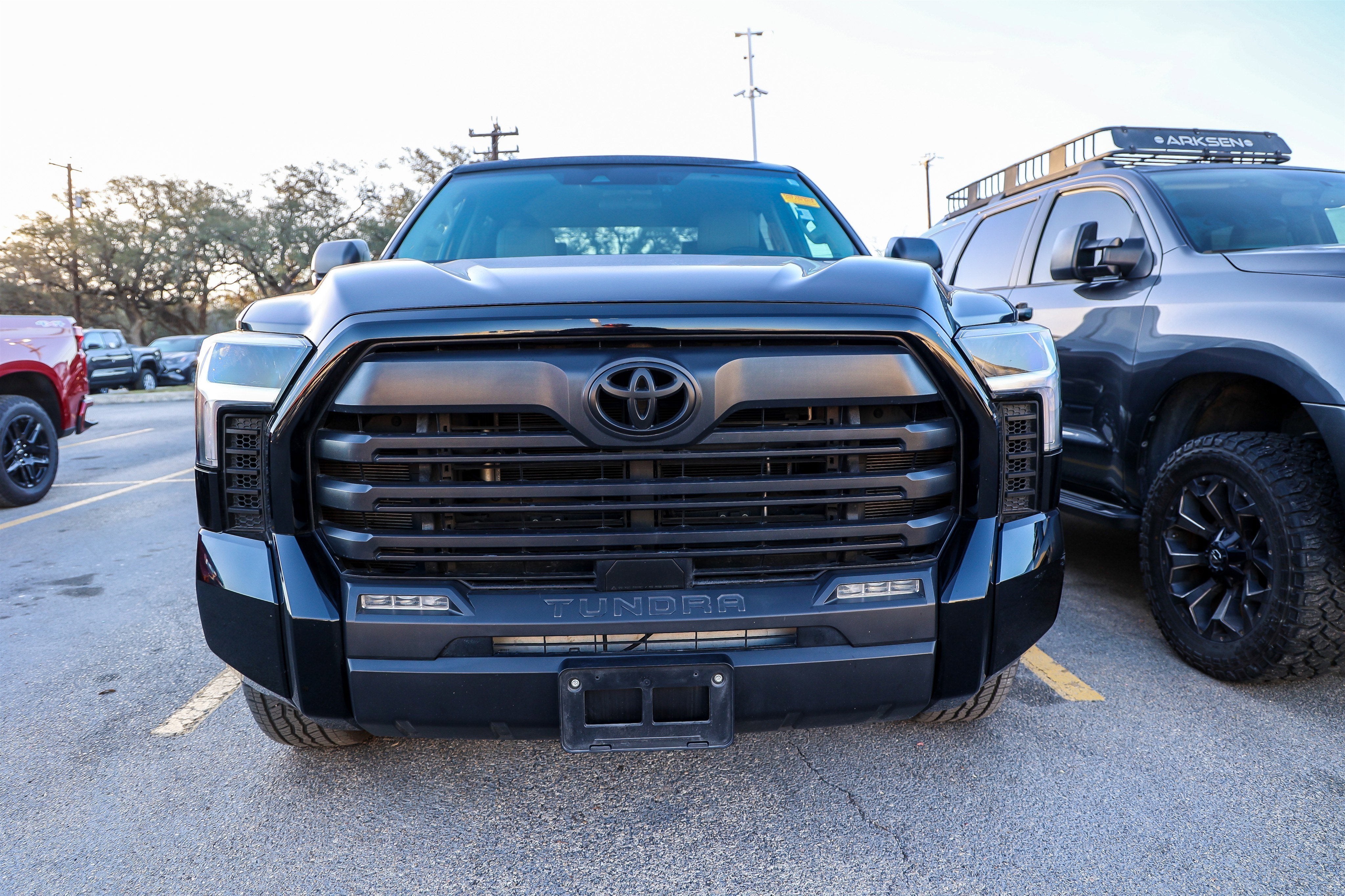 2024 Toyota TUNDRA 4X2 SR5