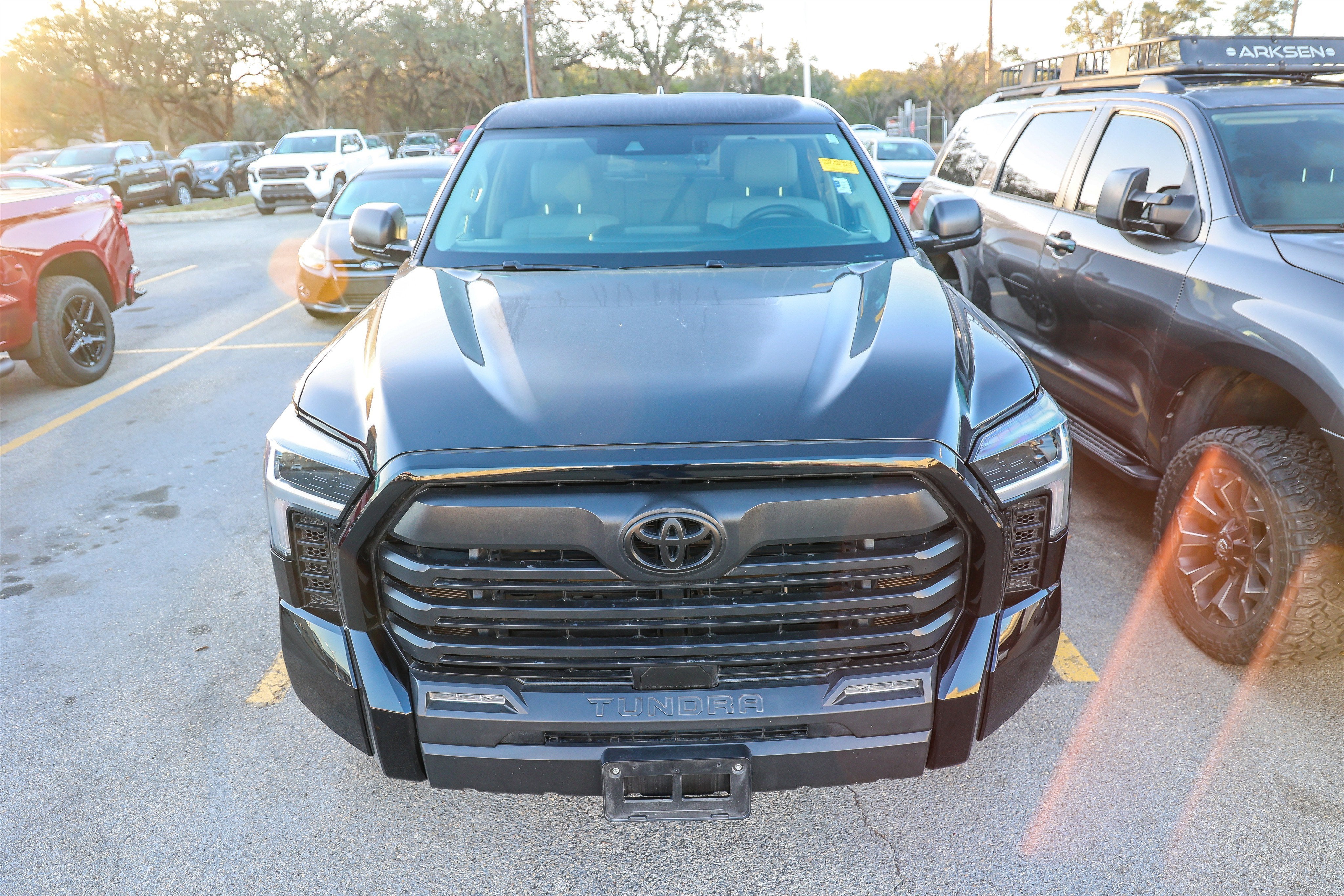 2024 Toyota TUNDRA 4X2 SR5