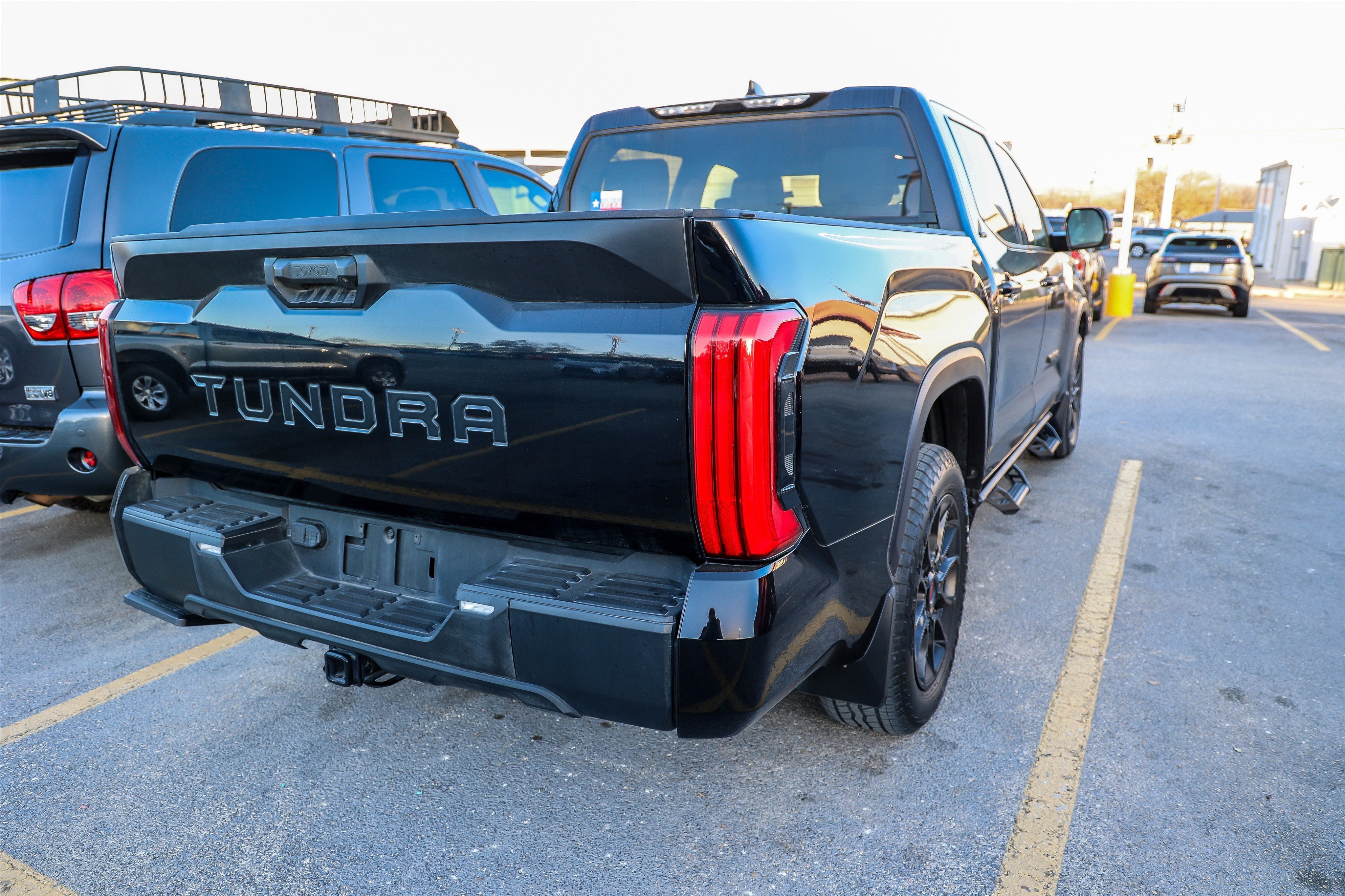 2024 Toyota TUNDRA 4X2 SR5