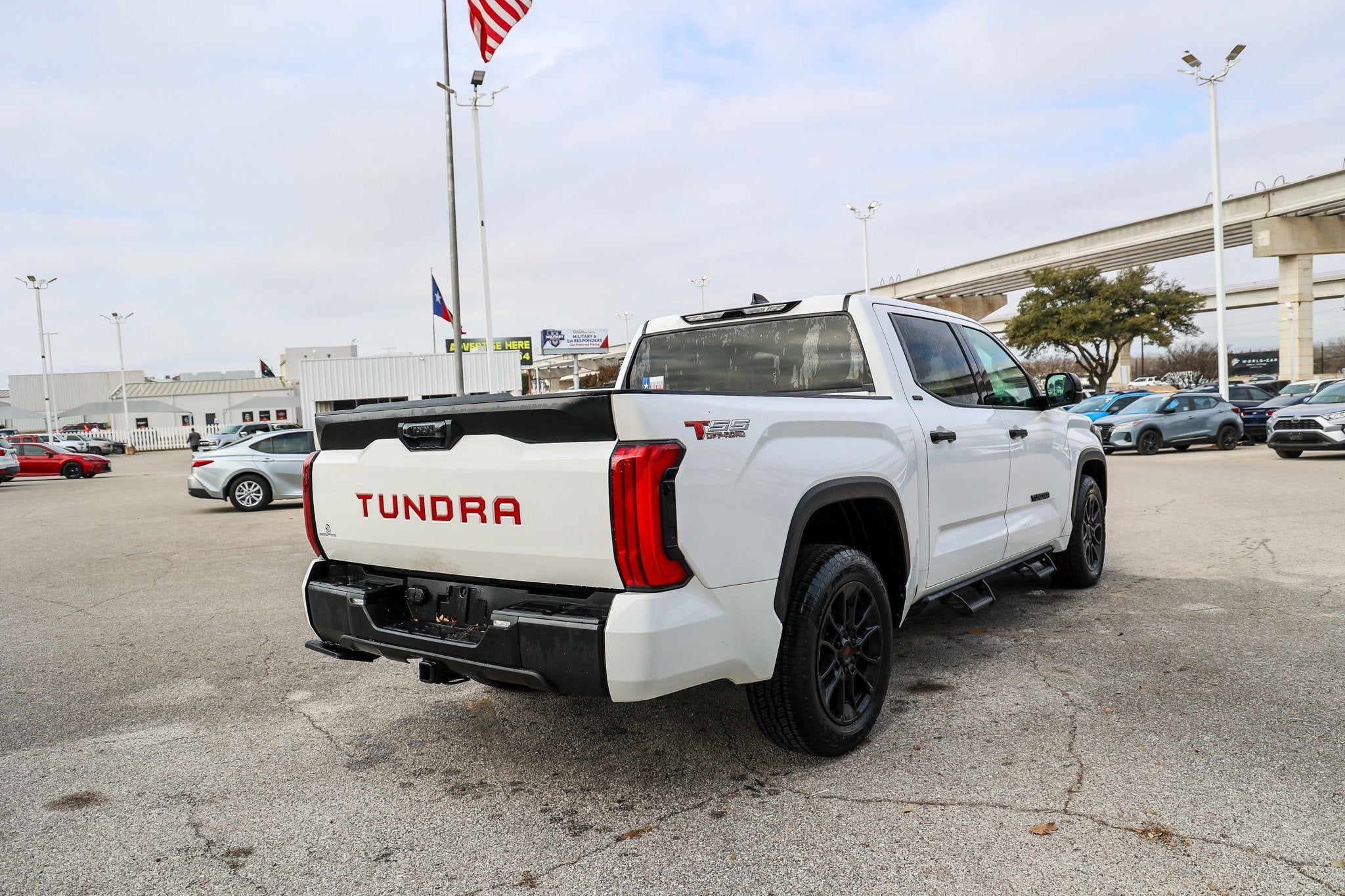 2023 Toyota TUNDRA 4X2 SR5