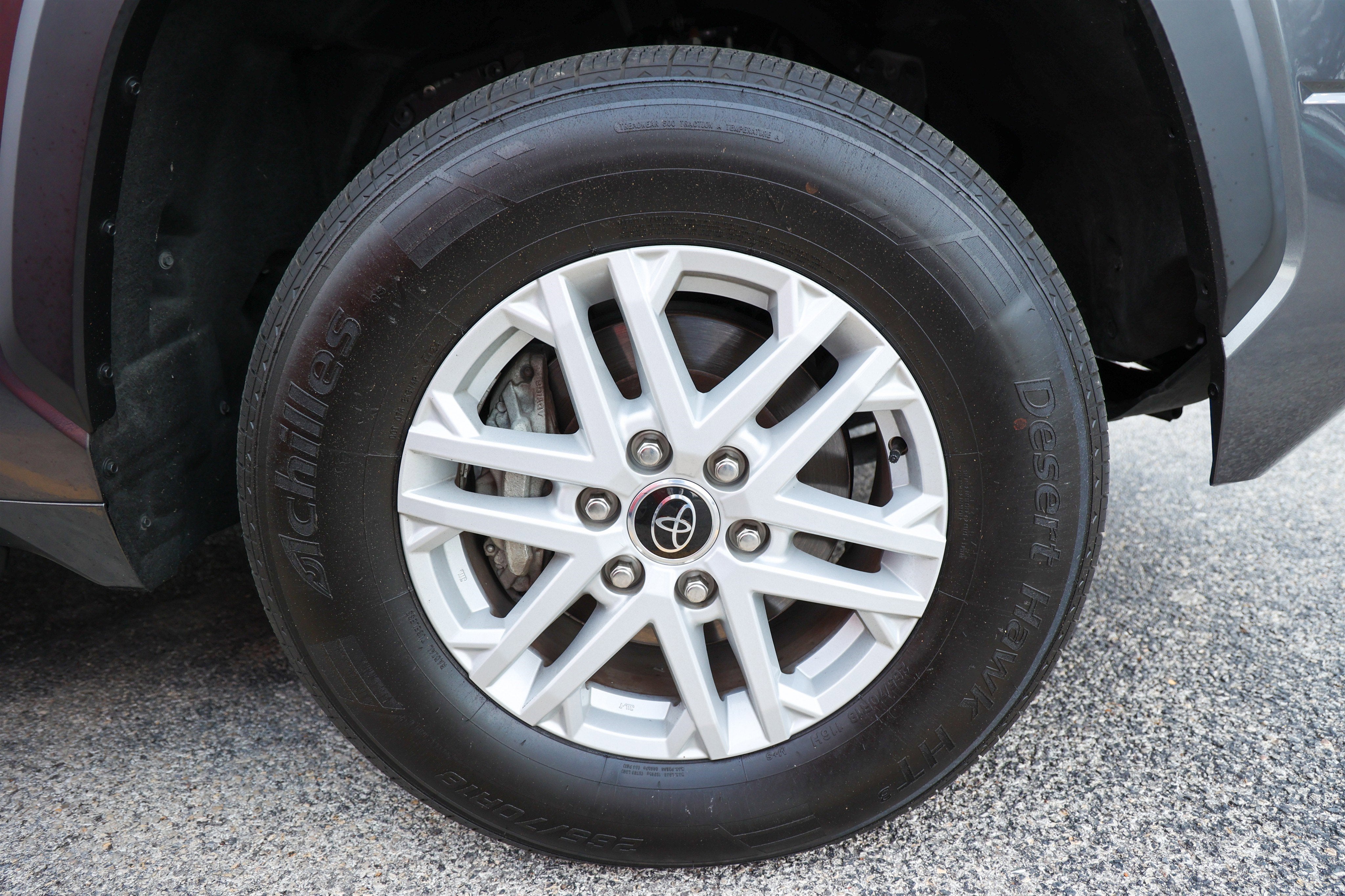 2023 Toyota TUNDRA 4X2 SR5