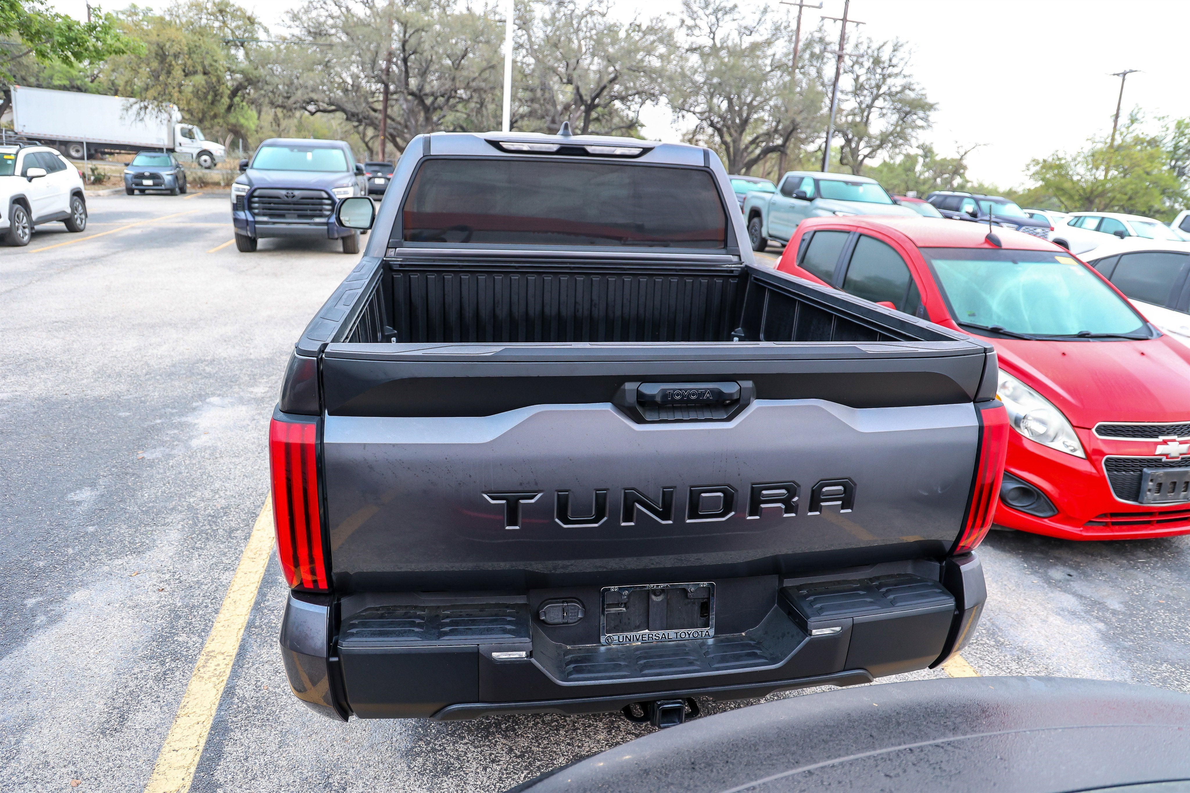 2023 Toyota TUNDRA 4X2 SR5