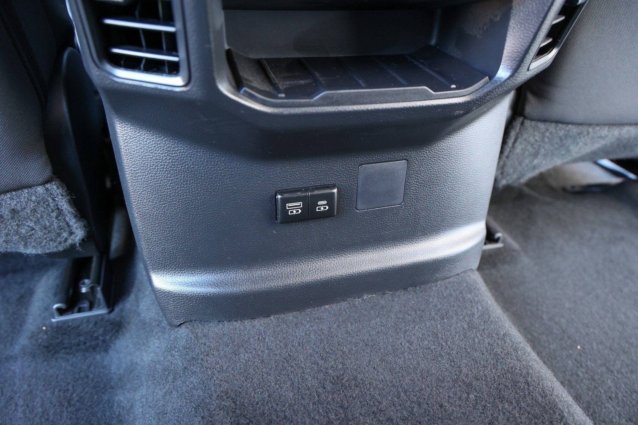 2024 Toyota TUNDRA 4X2 SR5