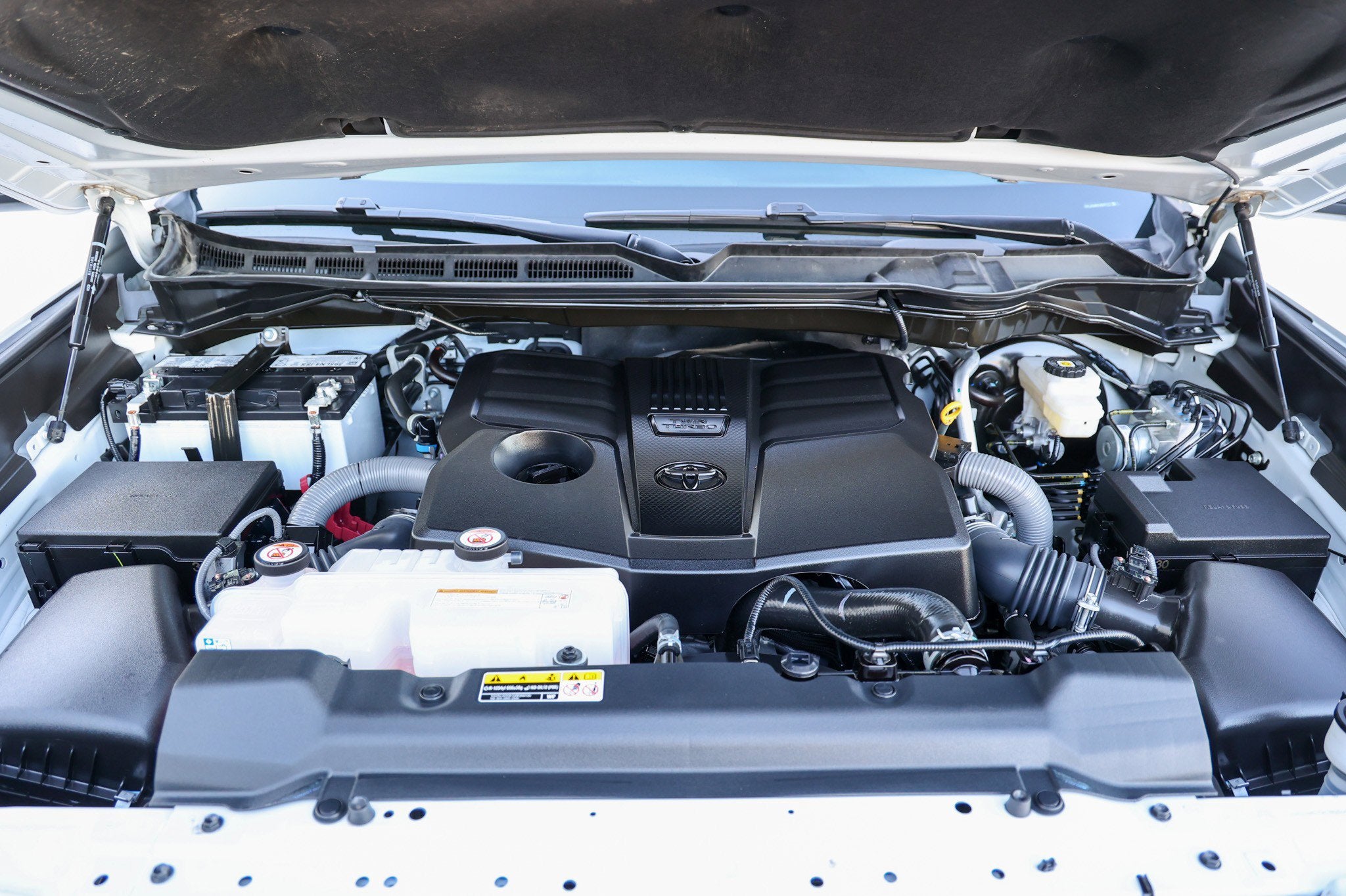 2025 Toyota TUNDRA 4X2 SR5