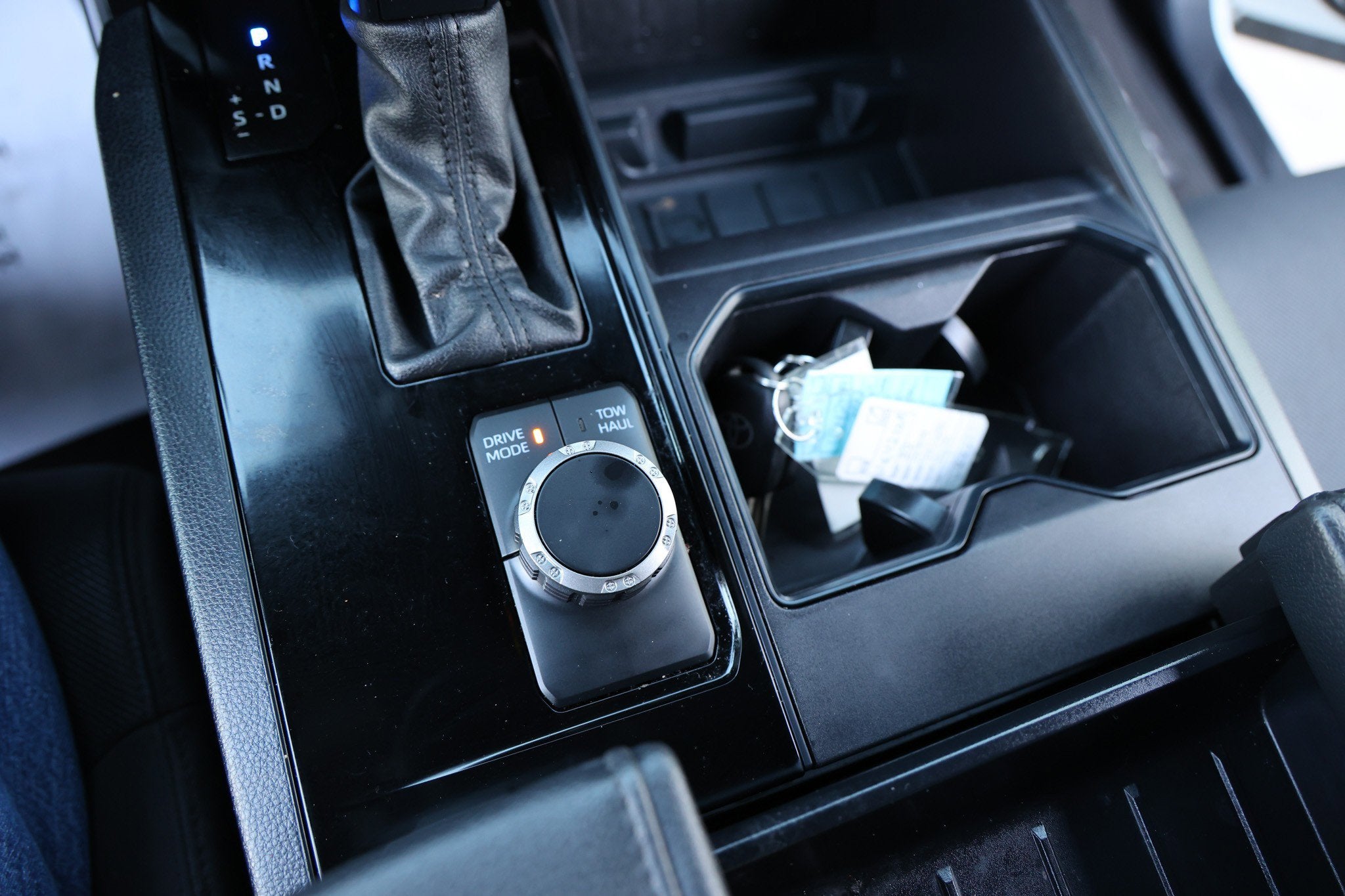 2025 Toyota TUNDRA 4X2 SR5