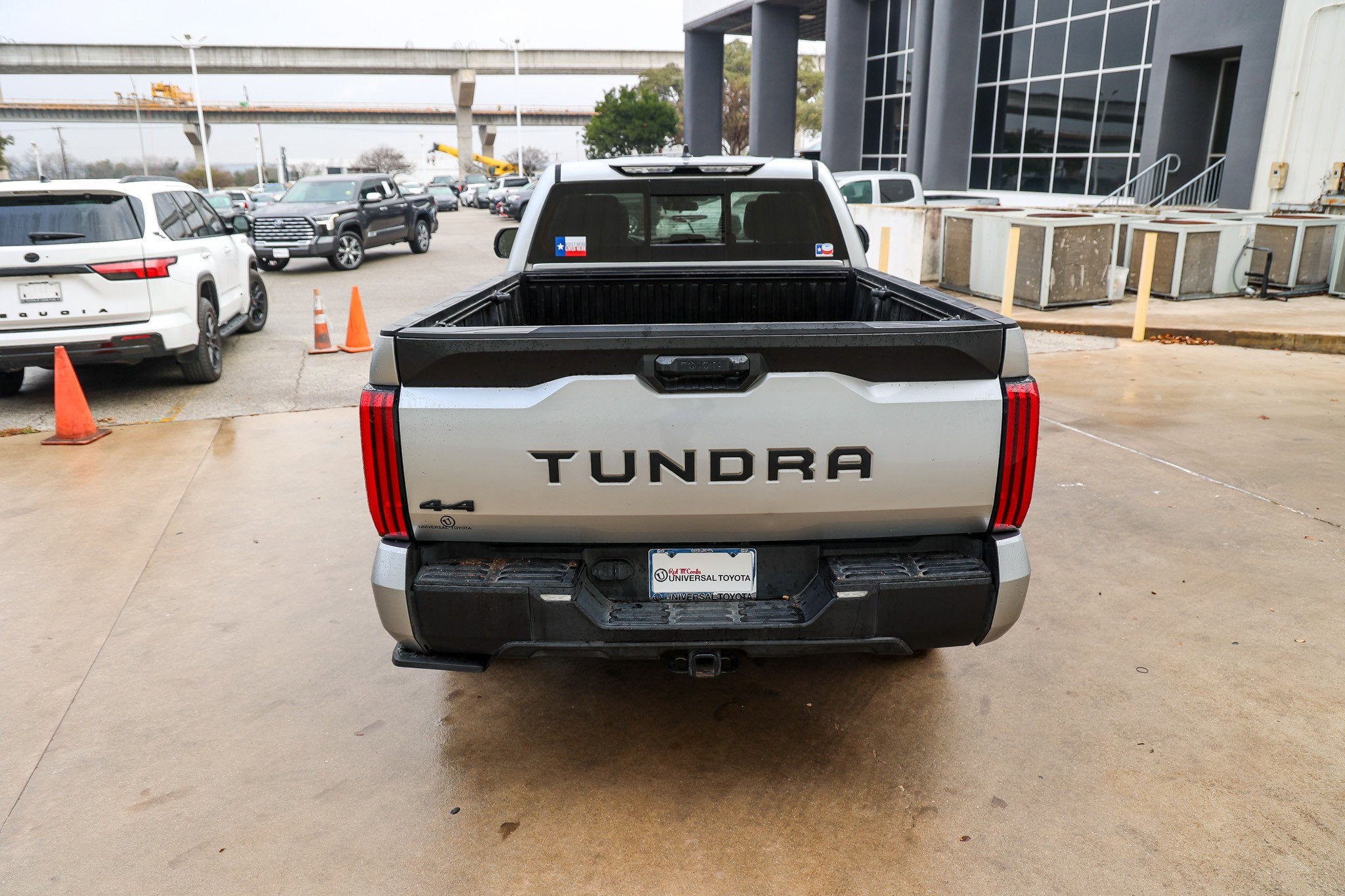2023 Toyota TUNDRA 4X4 SR5