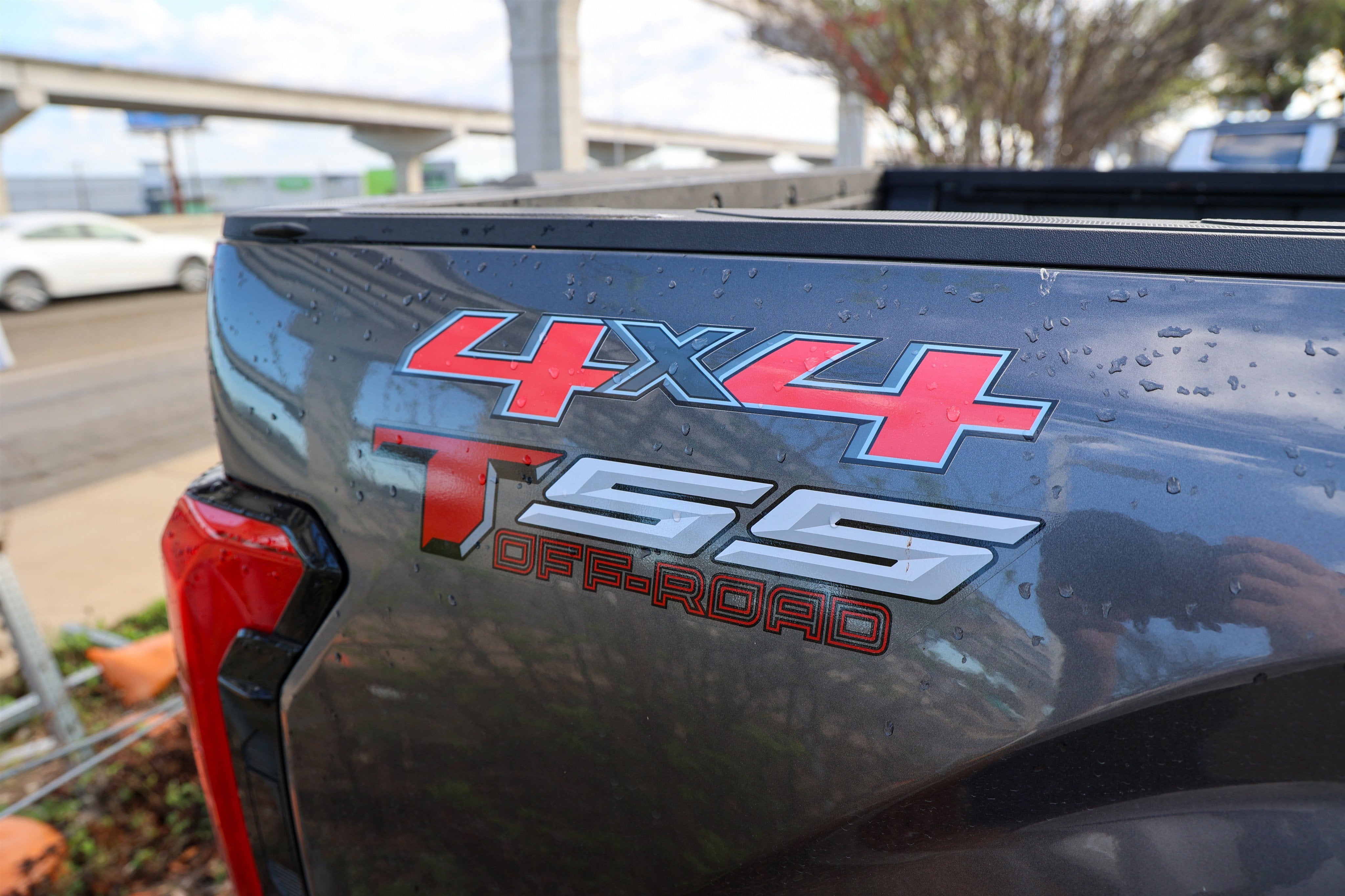 2022 Toyota TUNDRA 4X4 SR5