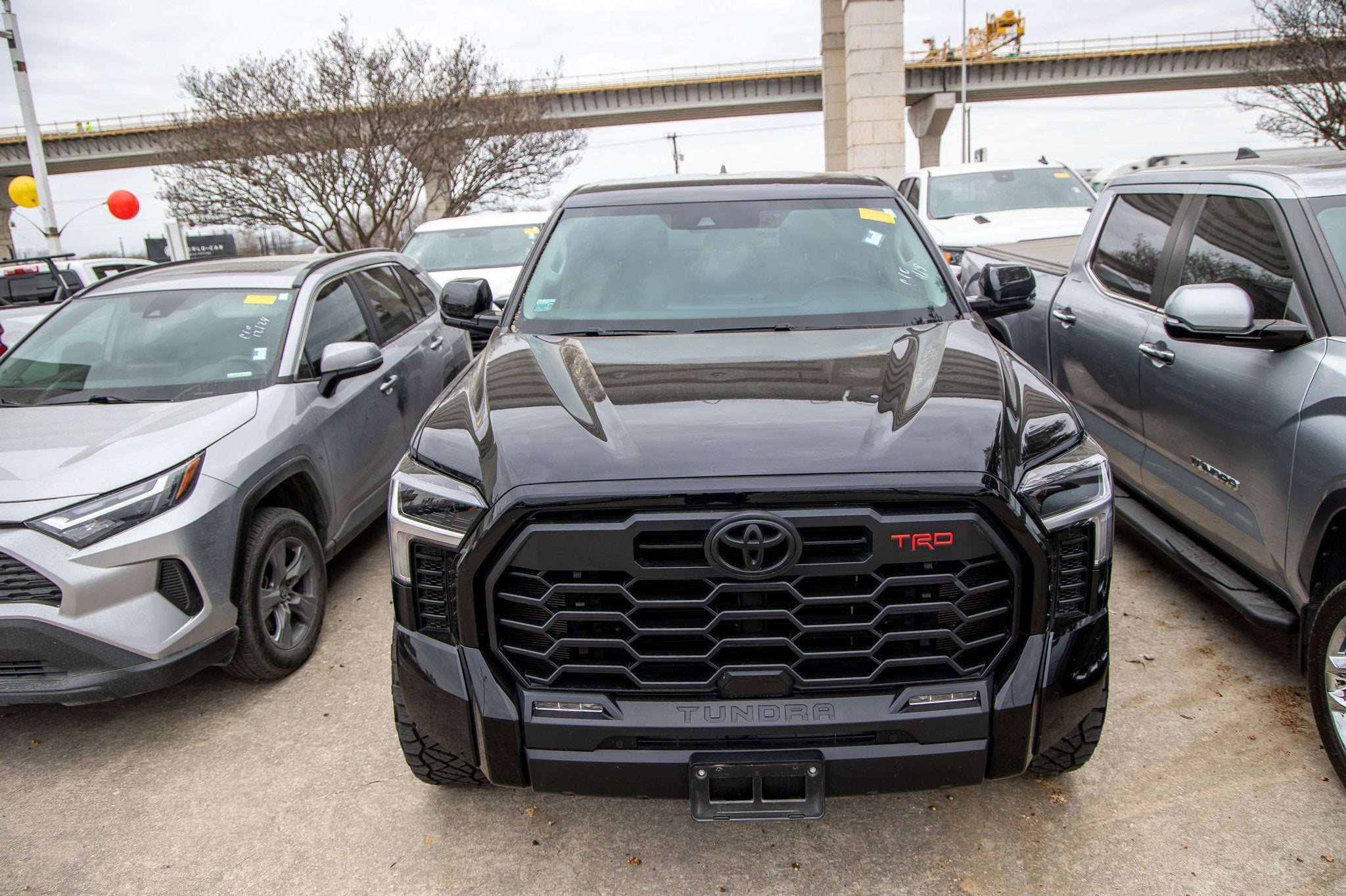 2024 Toyota TUNDRA 4X4 SR5