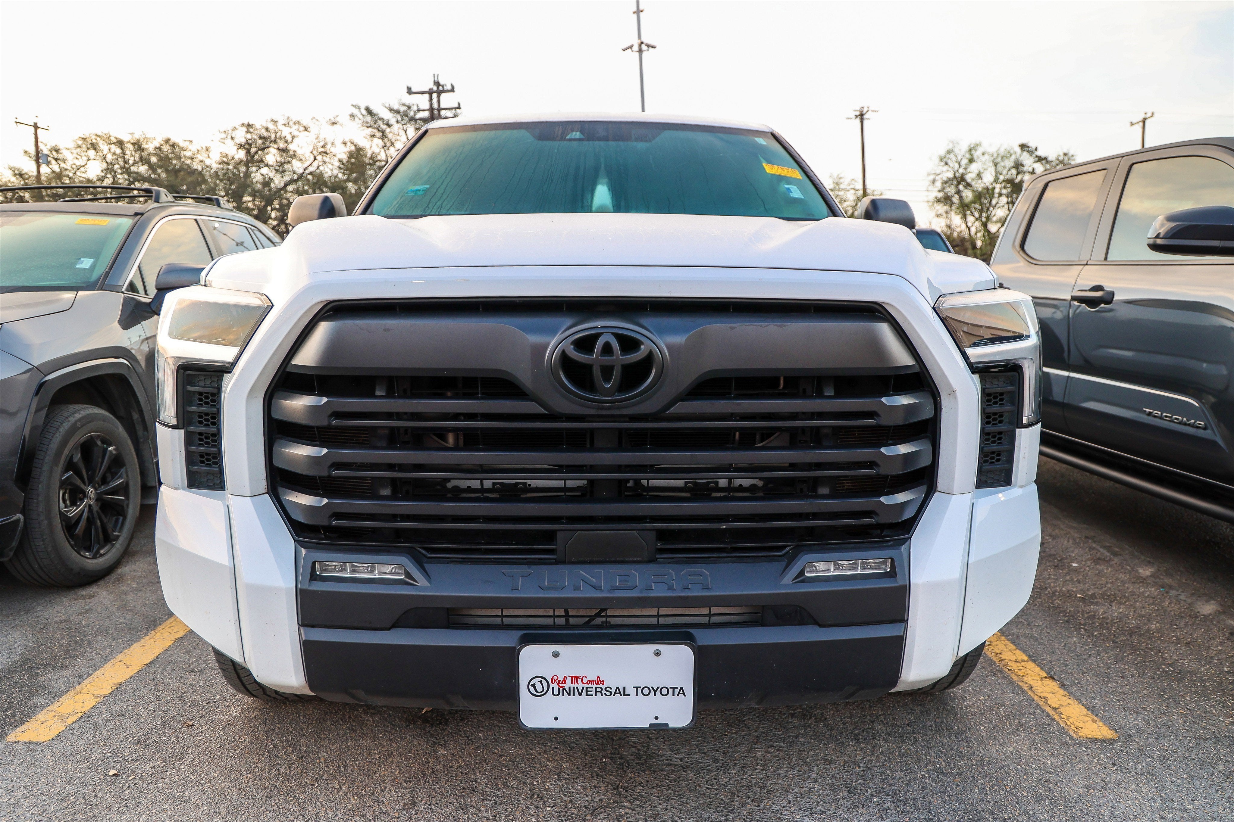 2024 Toyota TUNDRA 4X4 SR5
