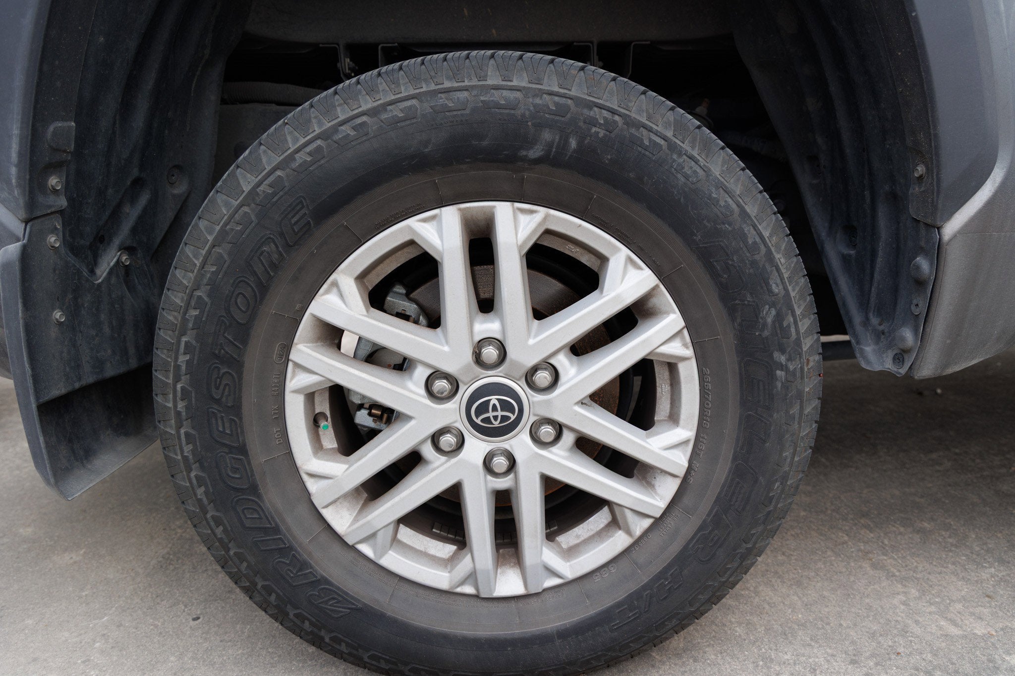 2024 Toyota TUNDRA 4X4 SR5